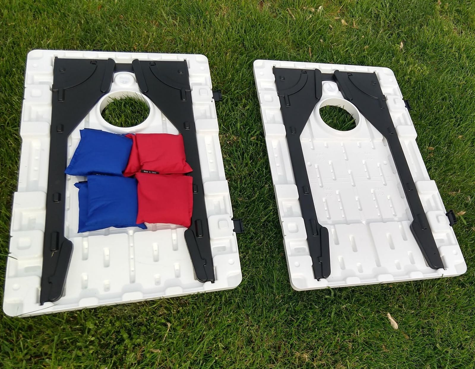 Driveway Games All Weather Corntoss Bean Bag Cornhole Yard Game Set for Indoor and Outdoor Use with 2 Target Boards and 8 Bean Bags customer photo 1