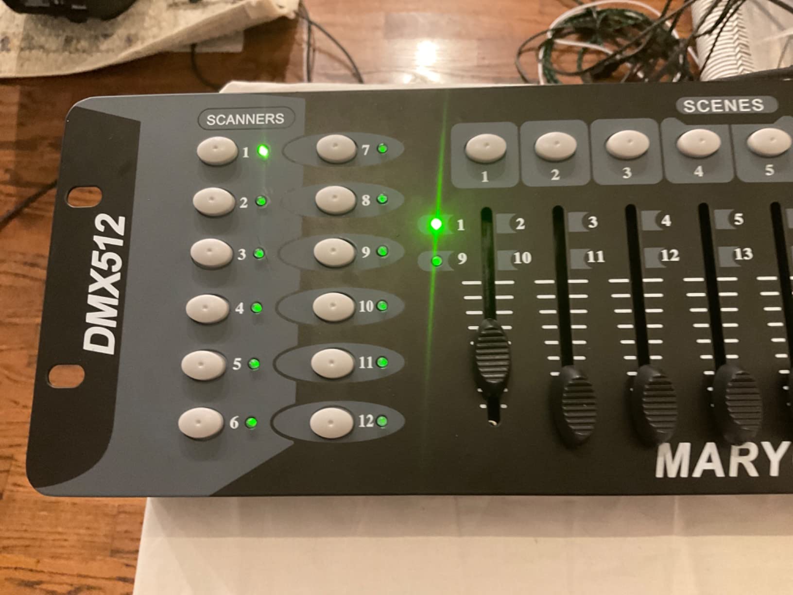 Rockville ROCKFORCE 192-Channel DMX Lighting and Fog Controller, 3U Rack - 12 Scanners, 23 Banks of 8 Scenes, 6 Chases of 240 Scenes, 8 Manual Sliders, Music Trigger, DMX512, Power Failure Memory customer photo 2