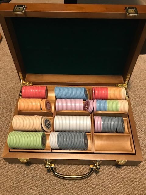 GSE Wooden Poker Chip Case with 3 Chip Trays, Holds 300 Chips (Walnut) | Casino Grade Chip Holder with Poker Chip Trays for Casino Nights, Home Games, and Table Storage customer photo 1