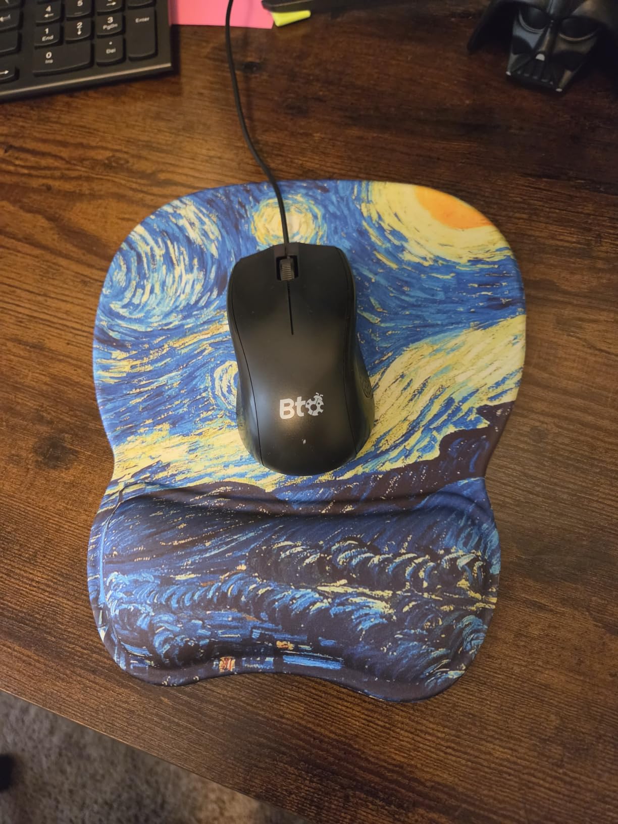 MROCO Ergonomic Mouse Pad with Gel Wrist Rest, 9.4 x 8.1 in, Black | Ergonomic Shape Design for Pain Relief, Cooling Feel Gel Cushioning for Wrist Comfort, Smooth Lycra Surface, Non-Slip PU Base customer photo 2
