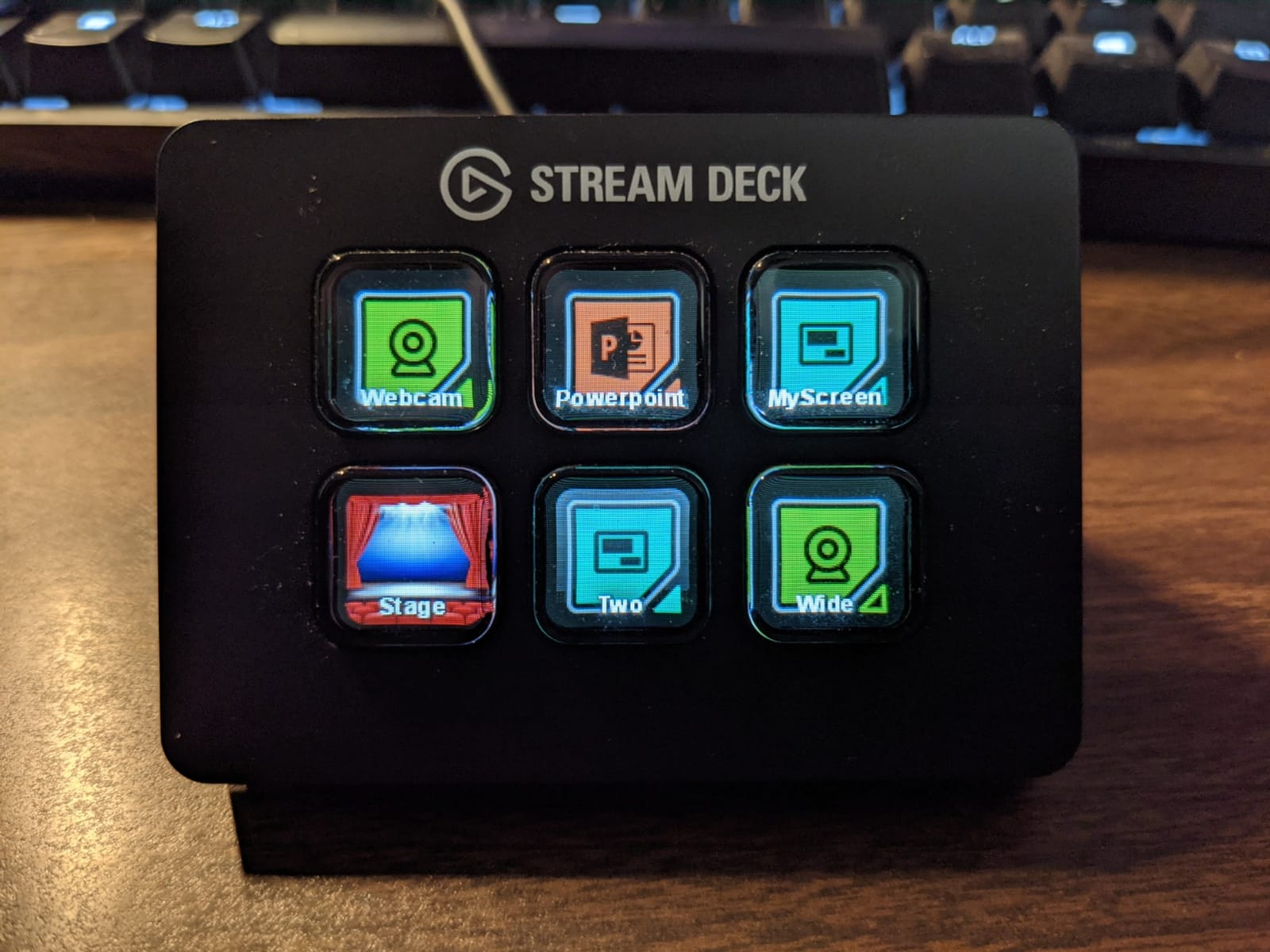 Stream Deck Mini, 6 Customizable LCD Macro Keys | Compatible with Zoom, Teams, Office, Adobe apps and more, Drag-and-drop setup, Multi-action sequencing, Works Mac and PC customer photo 1