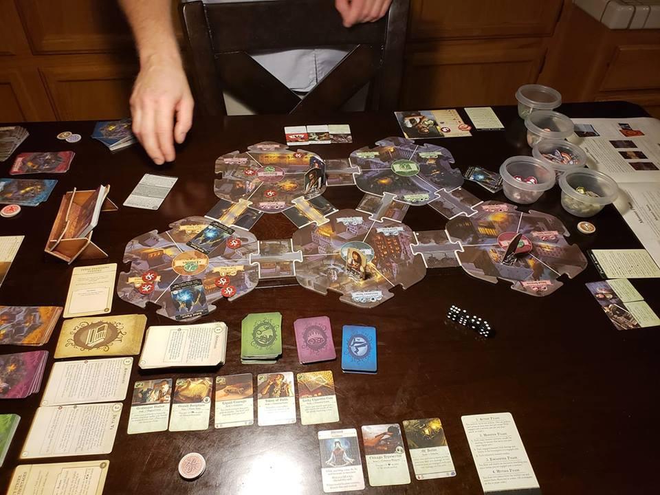 Fantasy Flight Games FFGAHB01 Arkham Horror Third Edition, Multicolor customer photo 1