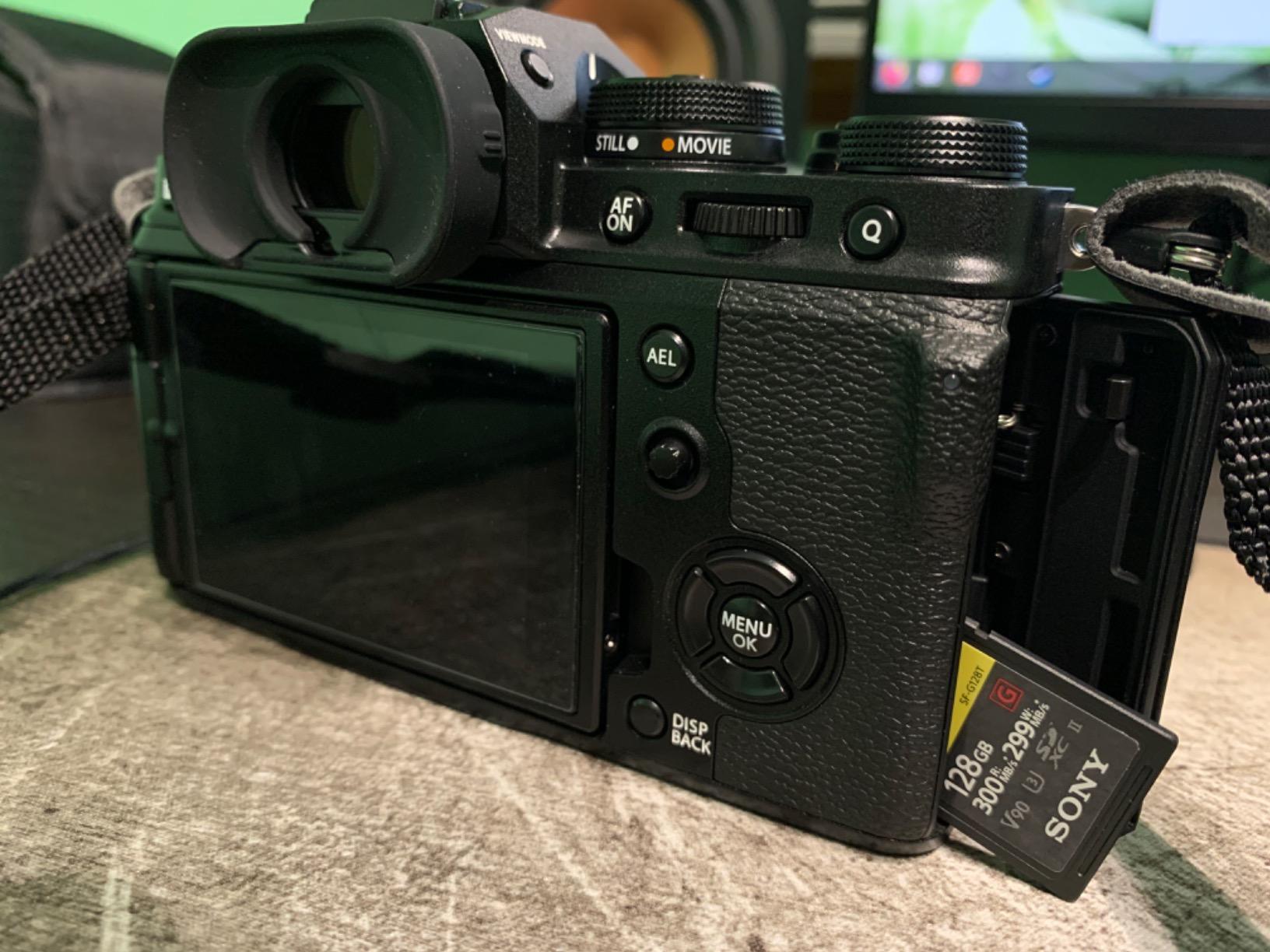 Sony TOUGH-G series SDXC UHS-II Card 128GB, V90, CL10, U3, Max R300MB/S, W299MB/S (SF-G128T/T1) customer photo 2