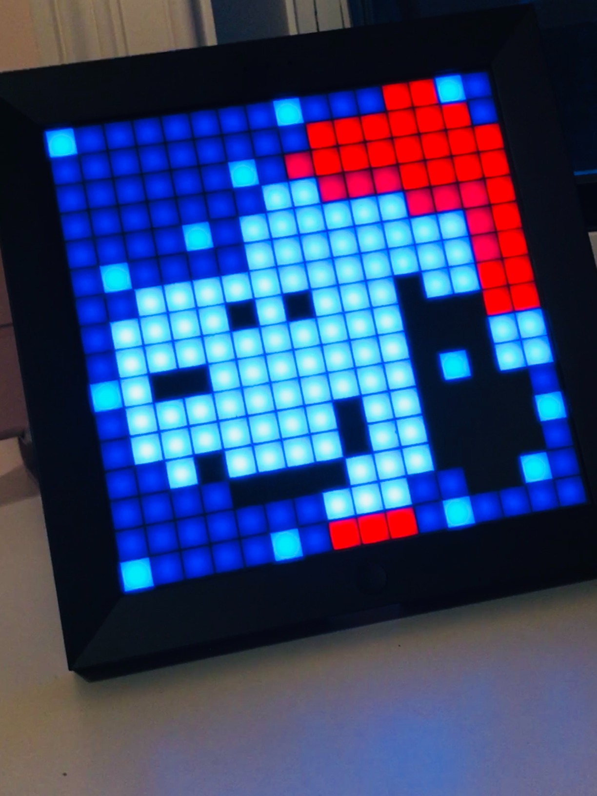 Divoom Pixoo - Pixel Art Digital Picture Frame with 16x16 LED Display APP Control - Cool Animation Frame Wall/Desk Mount for Gaming Room & Bedside Table -Black customer photo 2