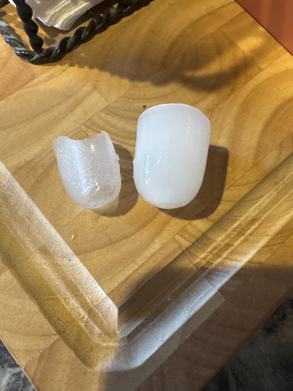 Frigidaire Countertop Portable, 26 lb per Day Bullet Ice Maker Machine (Black Stainless Steel) customer photo 1