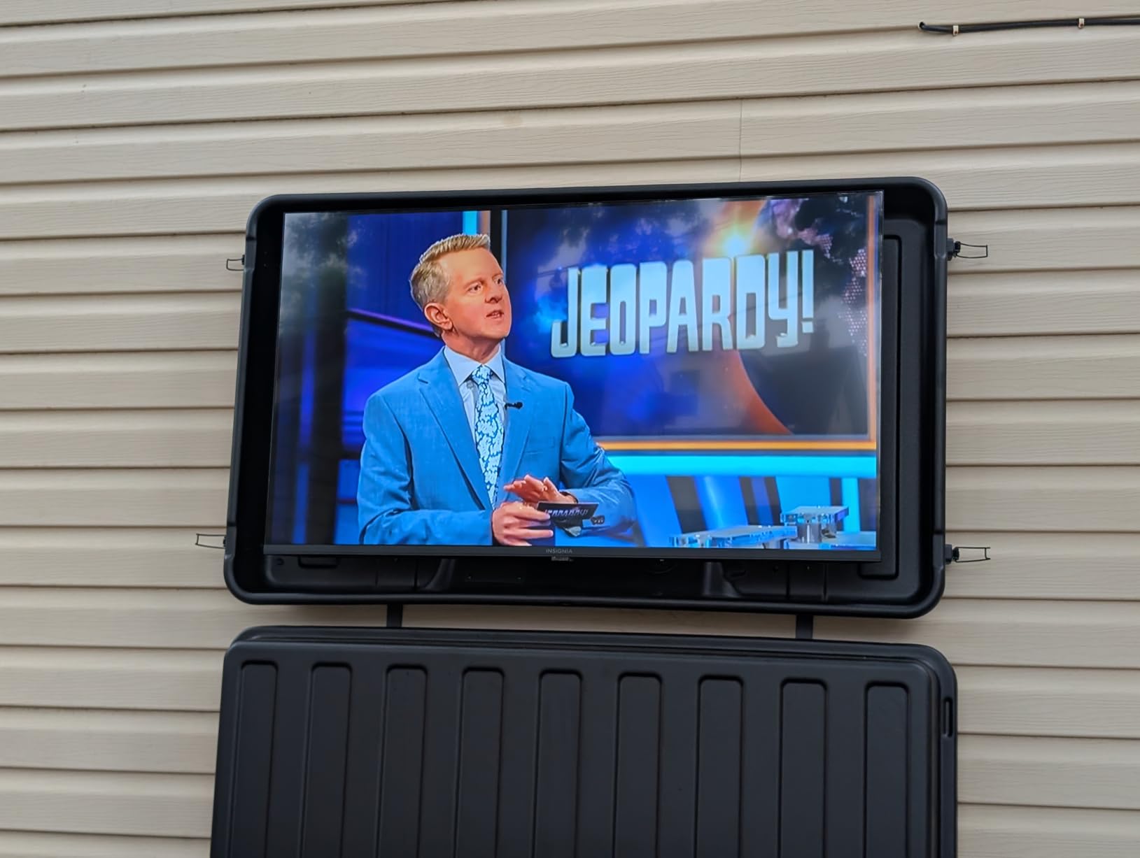 Storm Shell Outdoor TV Hard Cover Weatherproof Protection for Television - Mounts Right on The Wall - TV Wall Mounting Bracket Included (45-55 inch), Black customer photo 2