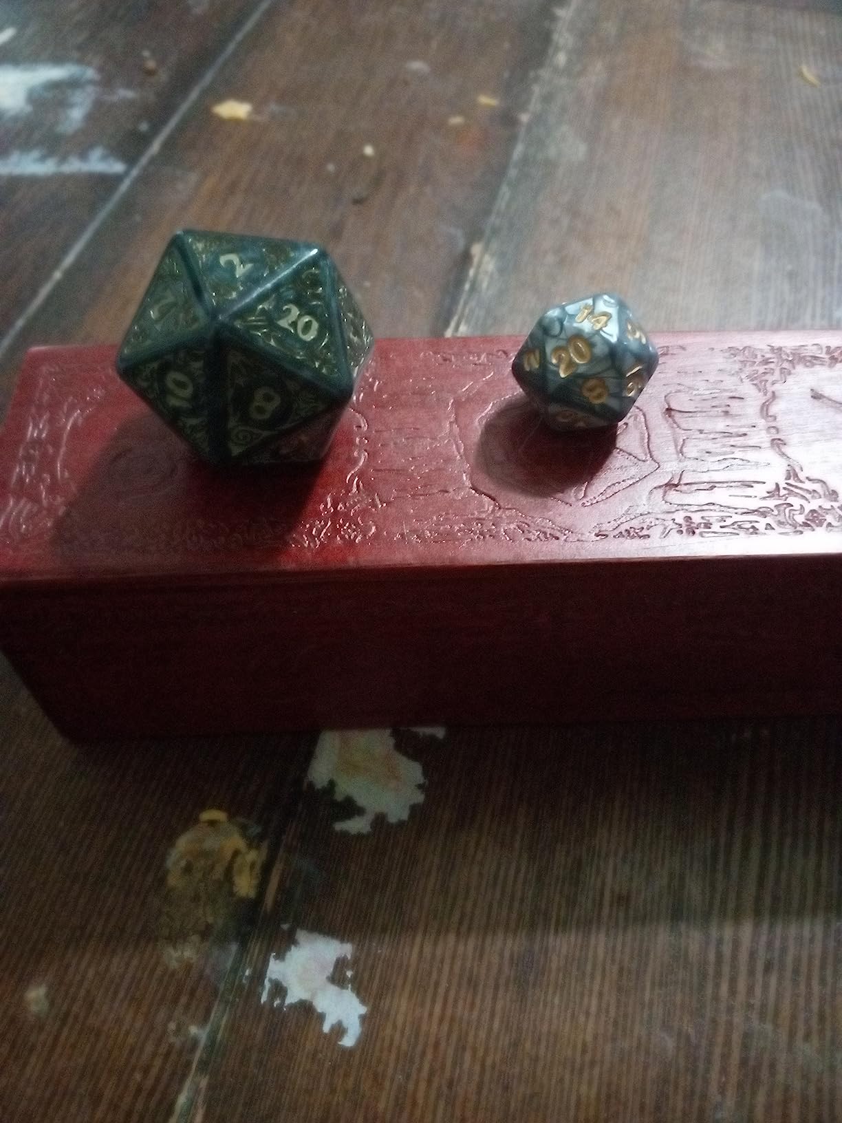 Wiz Dice Titan Dice - Polyhedral Large Dice Set for Tabletop RPG Adventure Games with a Wooden Dice Box - DND Jumbo Dice Set, Suitable for Dungeons and Dragons Dungeon Master customer photo 2