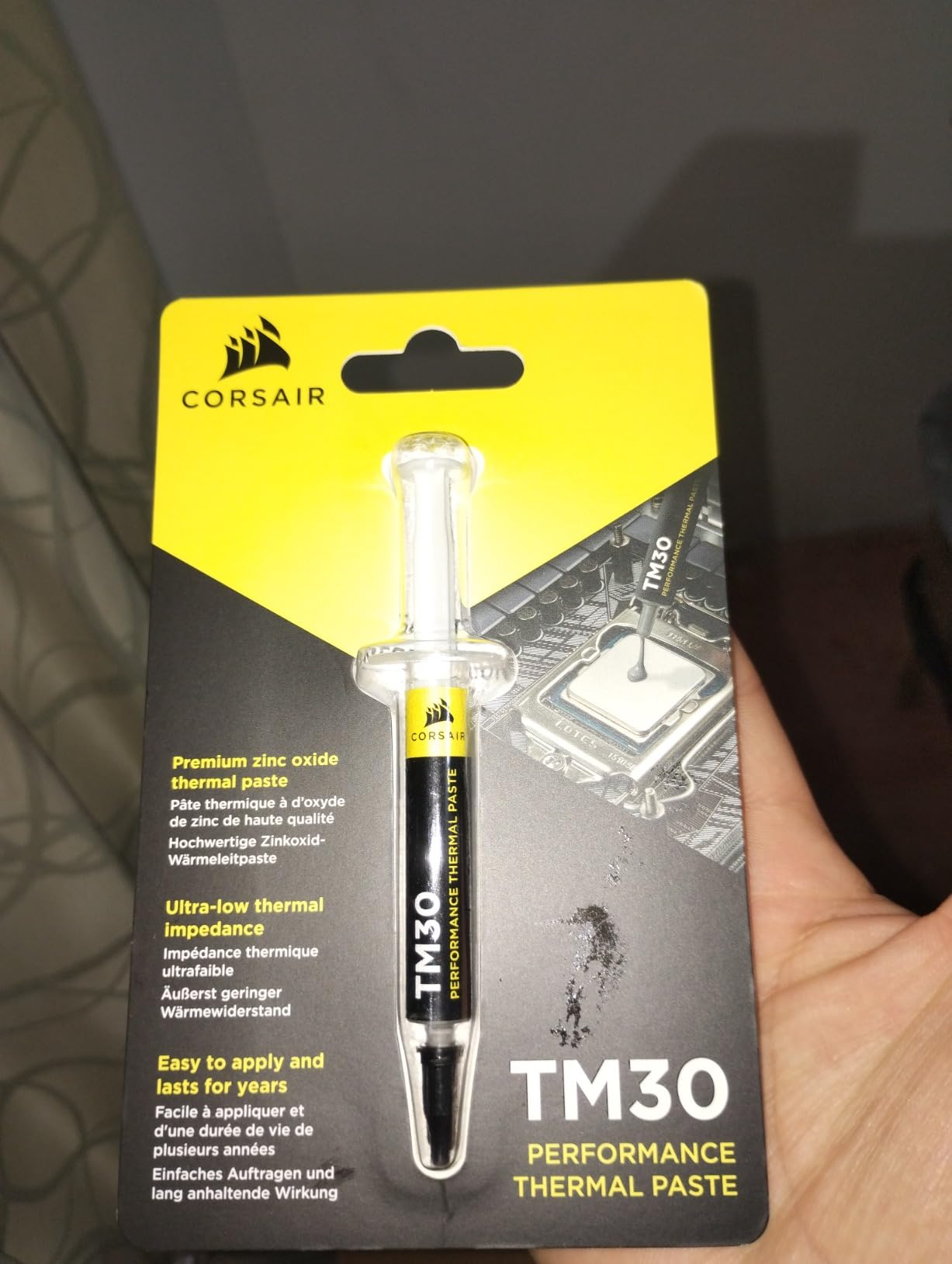 Corsair TM30 Performance Thermal Paste | Ultra-Low Thermal Impedance CPU/GPU | 3 Grams customer photo 2