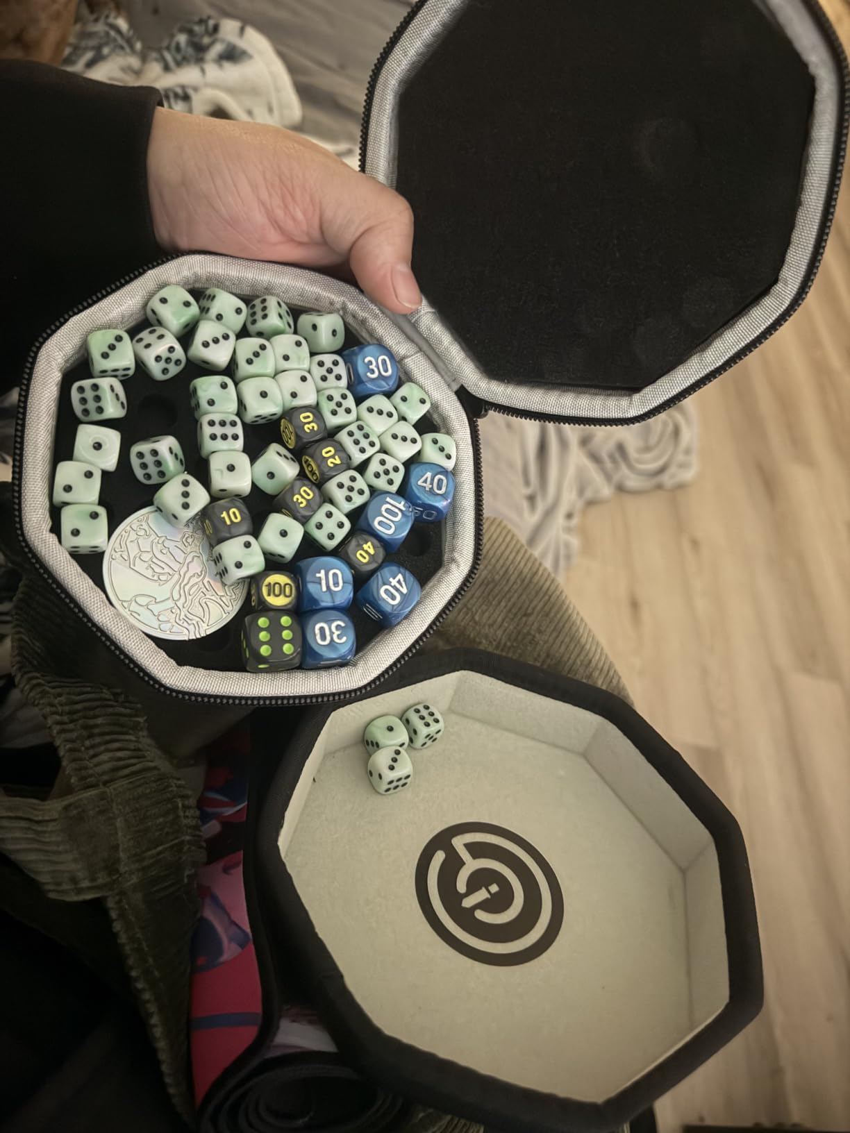 GEEKON Protective Padded Dice Case & Integrated Felt Dice Tray for Board Games, Tabletop Games and RPGs - Holds & Protects Over 75 Dice! Perfect for Game Night! (Red) customer photo 1