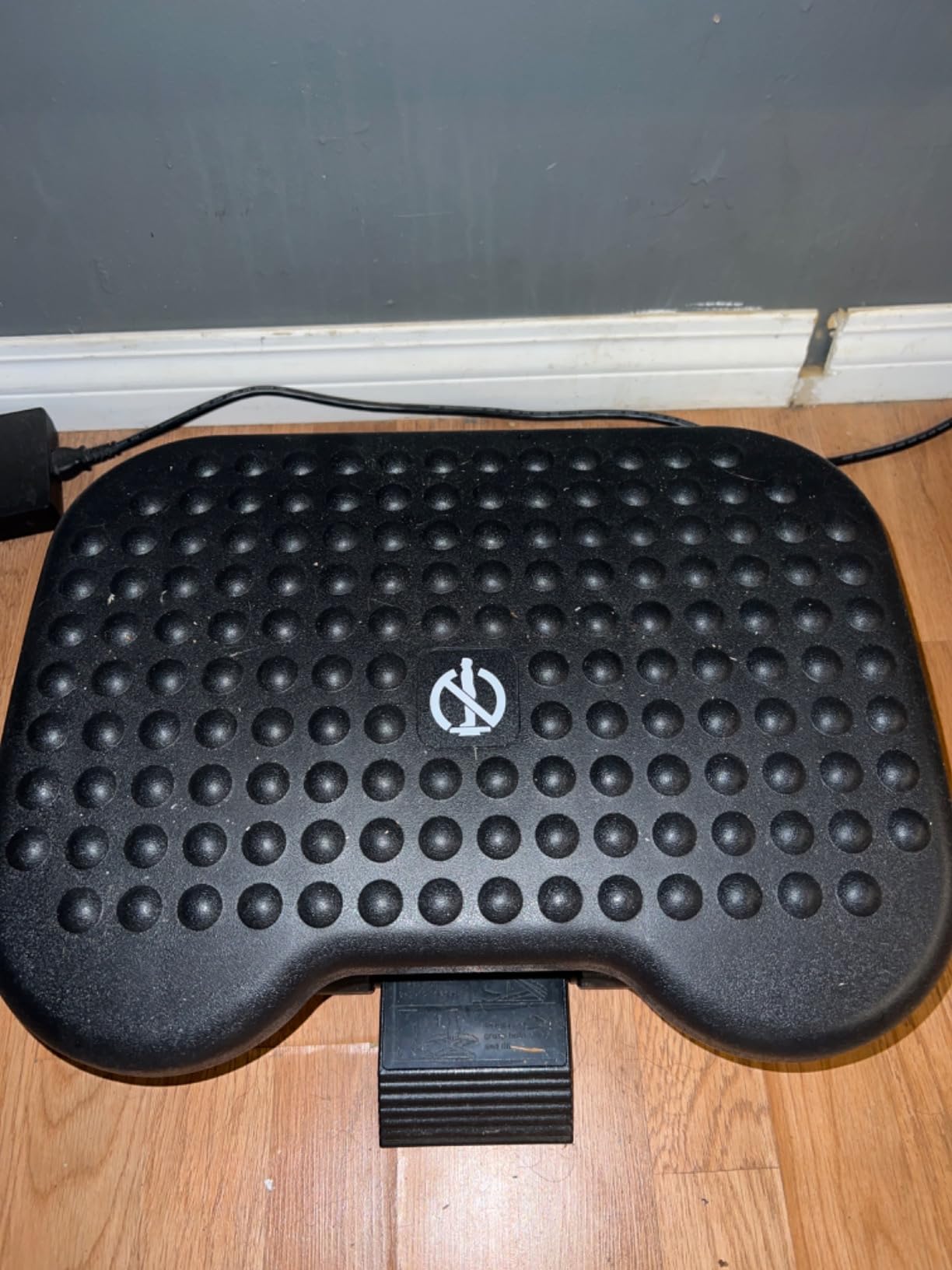 HUANUO Adjustable Foot Rest for Under Desk with Massage Surface and Tilt | 3 height positions, large non-skid platform, pre-assembled foot stool for work, study and home office, ergonomic leg support customer photo 1