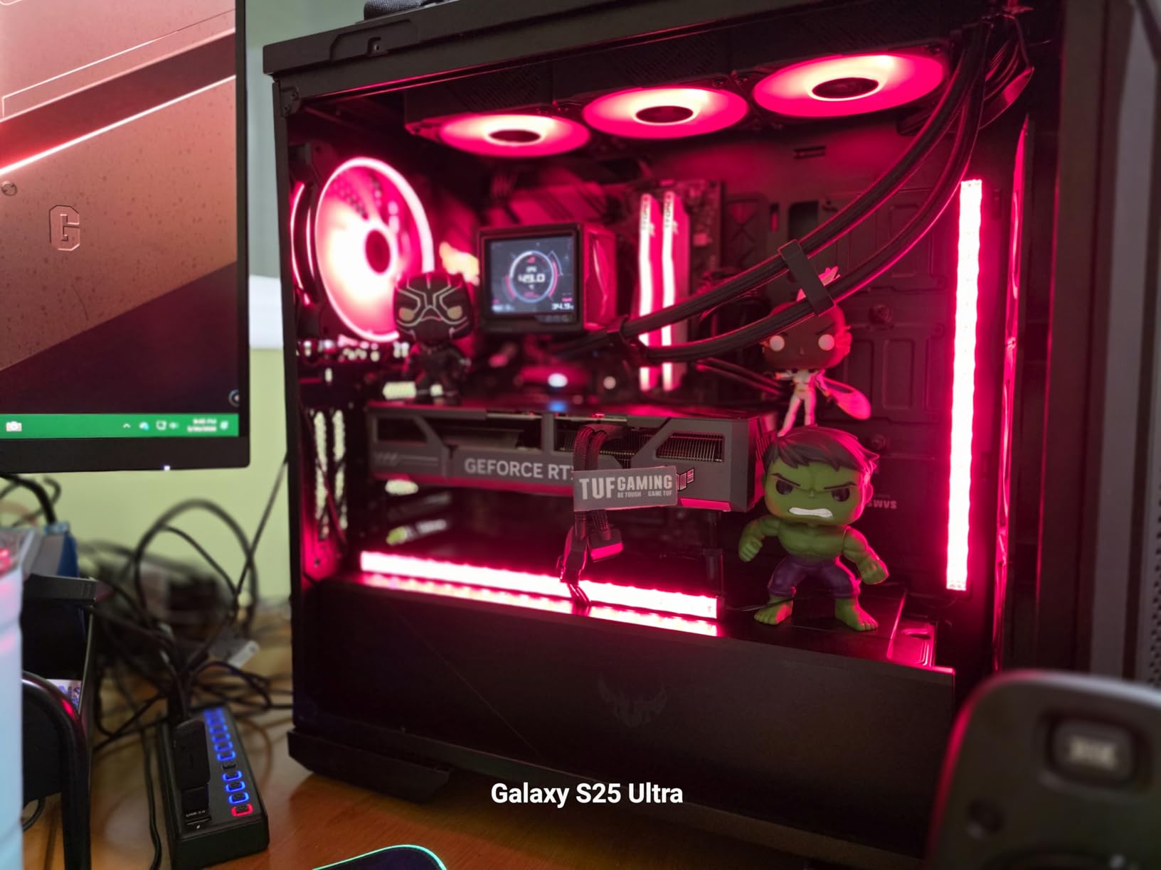 ASUS TUF Gaming GT501 E-ATX Full-Tower PC Case customer photo 2