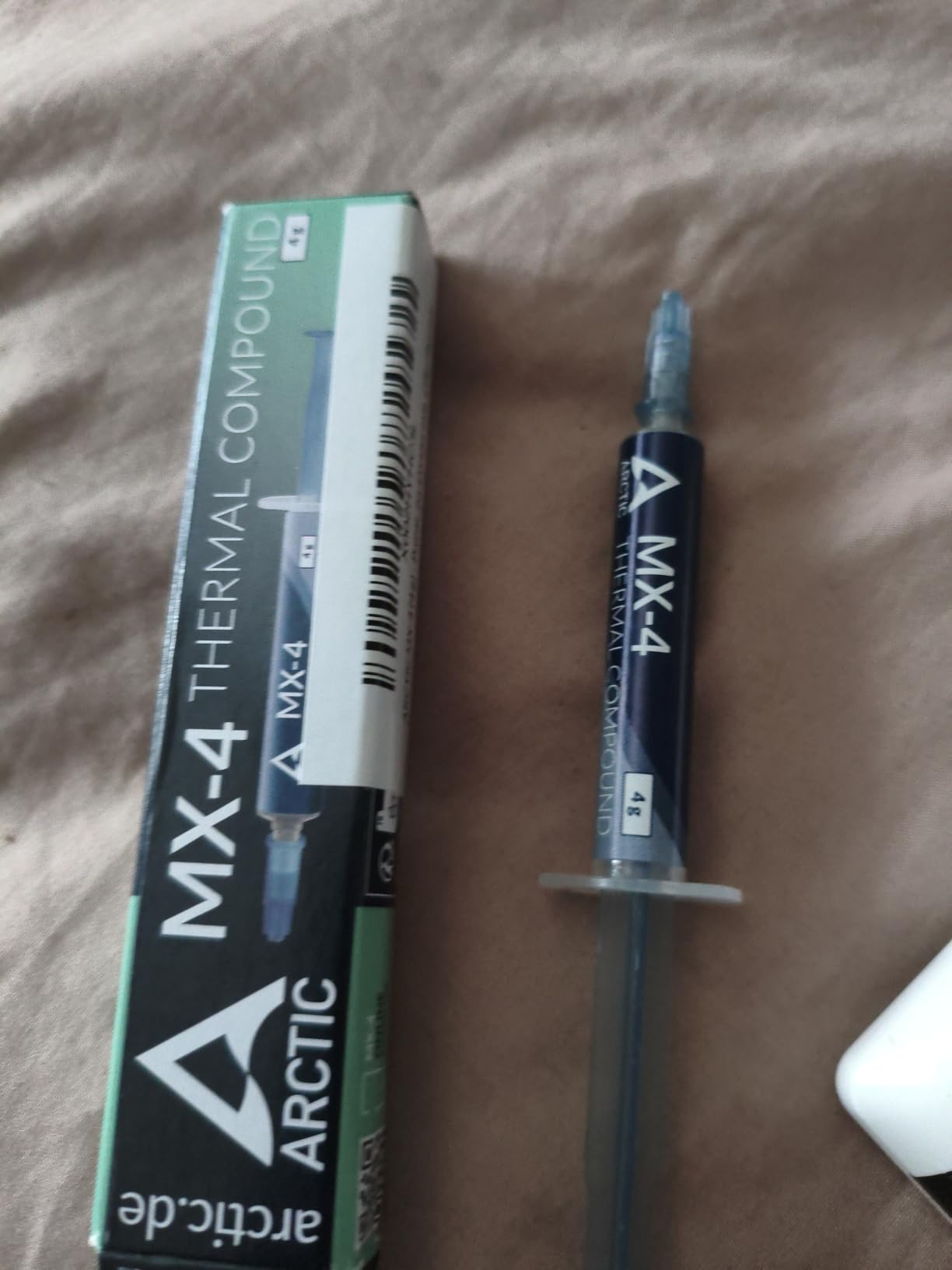 ARCTIC MX-4 (4 g) - Premium Performance Thermal Paste for All Processors customer photo 1