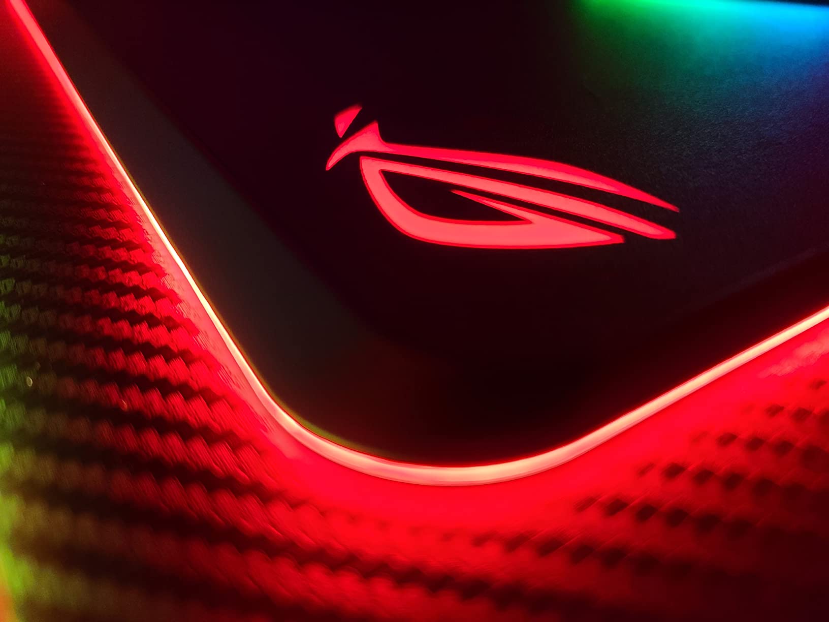 ASUS ROG Balteus RGB Gaming Mouse Pad - USB Port | Aura Sync RGB Lighting | Hard Micro-Textured Gaming-Optimized Surface & Nonslip Rubber Base customer photo 2