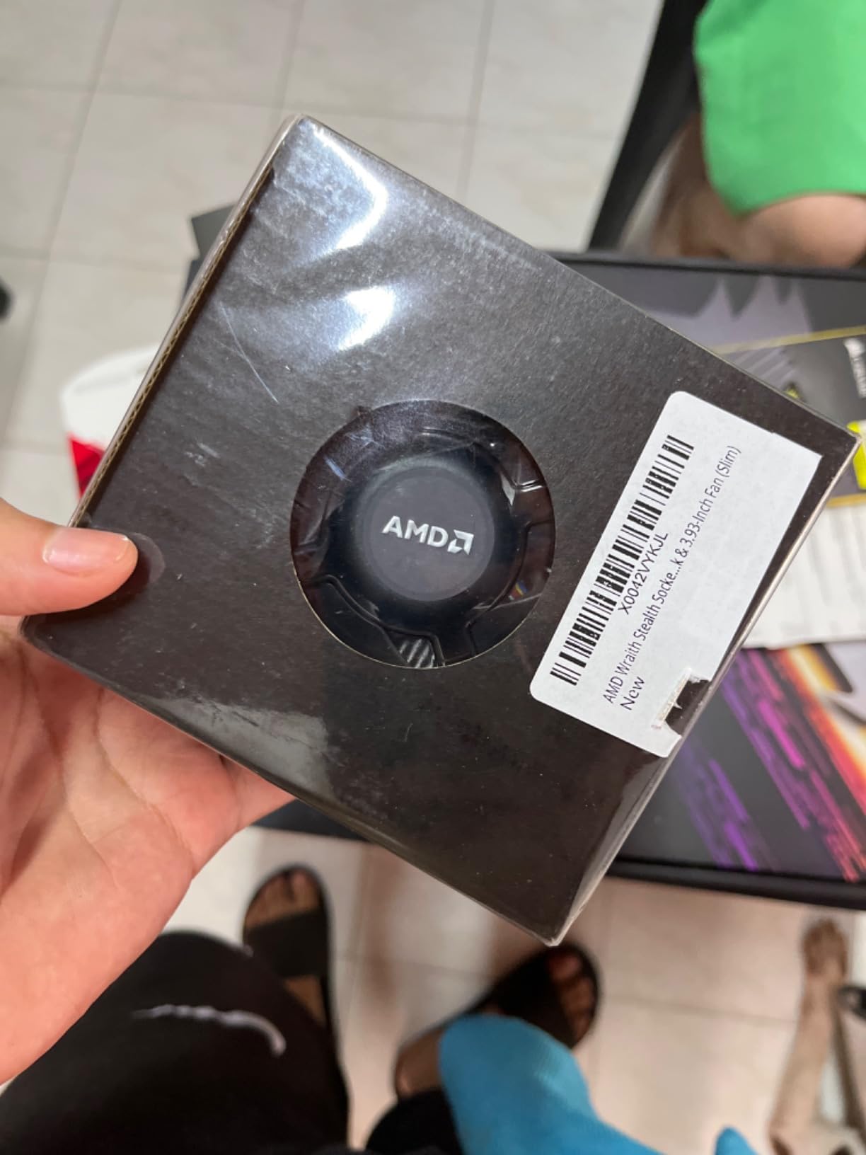 AMD Wraith Stealth Socket AM4 4-Pin Connector CPU Cooler with Aluminum Heatsink & 3.93-Inch Fan (Slim) customer photo 1