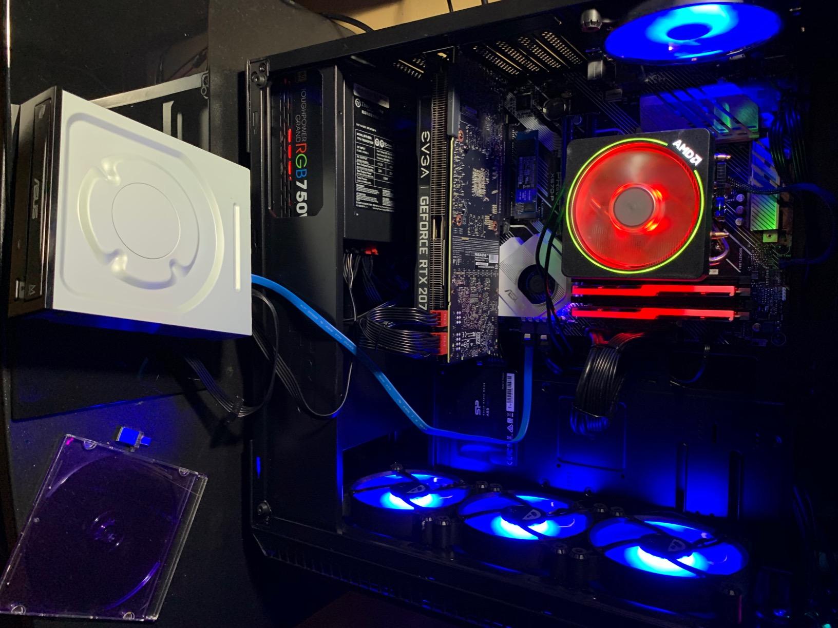 FSP E-ATX Mid Tower PC Gaming Case | 2 Tempered Glass Panels, 4 Addressable RGB Fans, for ASUS & MSI Motherboard Sync (CMT520 Plus) customer photo 2