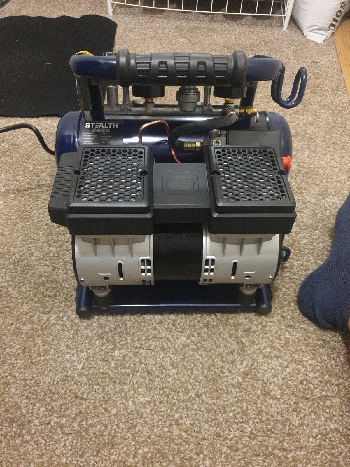 Stealth Air Compressor 2 Gallon, 3/4 HP Oil-Free Compressor, Less than 60dB Ultra Quiet Electric Air Compressor, Max 125 PSI Pressure for Tire Inflation, Nailing, Home DIY Project (SAQ-1234) customer photo 2