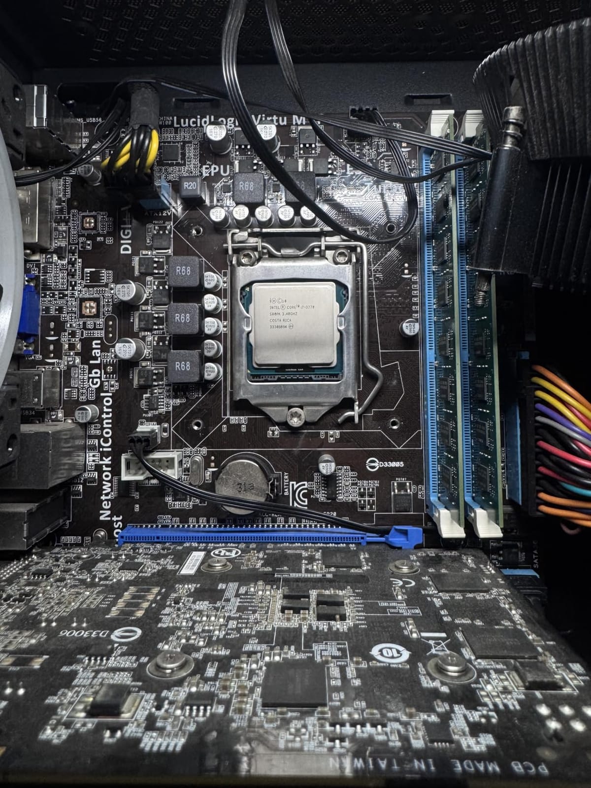 Intel Core i7-3770 Quad-Core Processor 3.4 GHz 4 Core LGA 1155 - BX80637I73770 (Renewed) customer photo 1