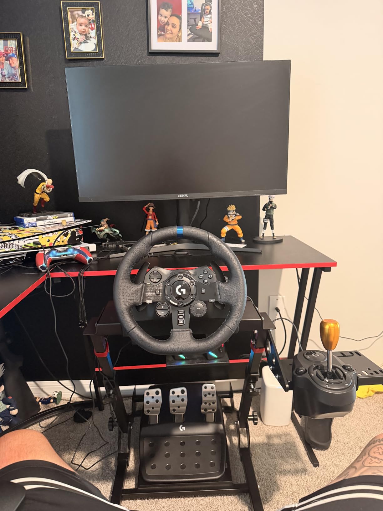 Logitech G923 Racing Wheel and Pedals for Xbox X|S, Xbox One and PC Featuring TRUEFORCE up to 1000 Hz Force Feedback, Responsive Pedal, Dual Clutch Launch Control, and Genuine Leather Wheel Cover customer photo 2