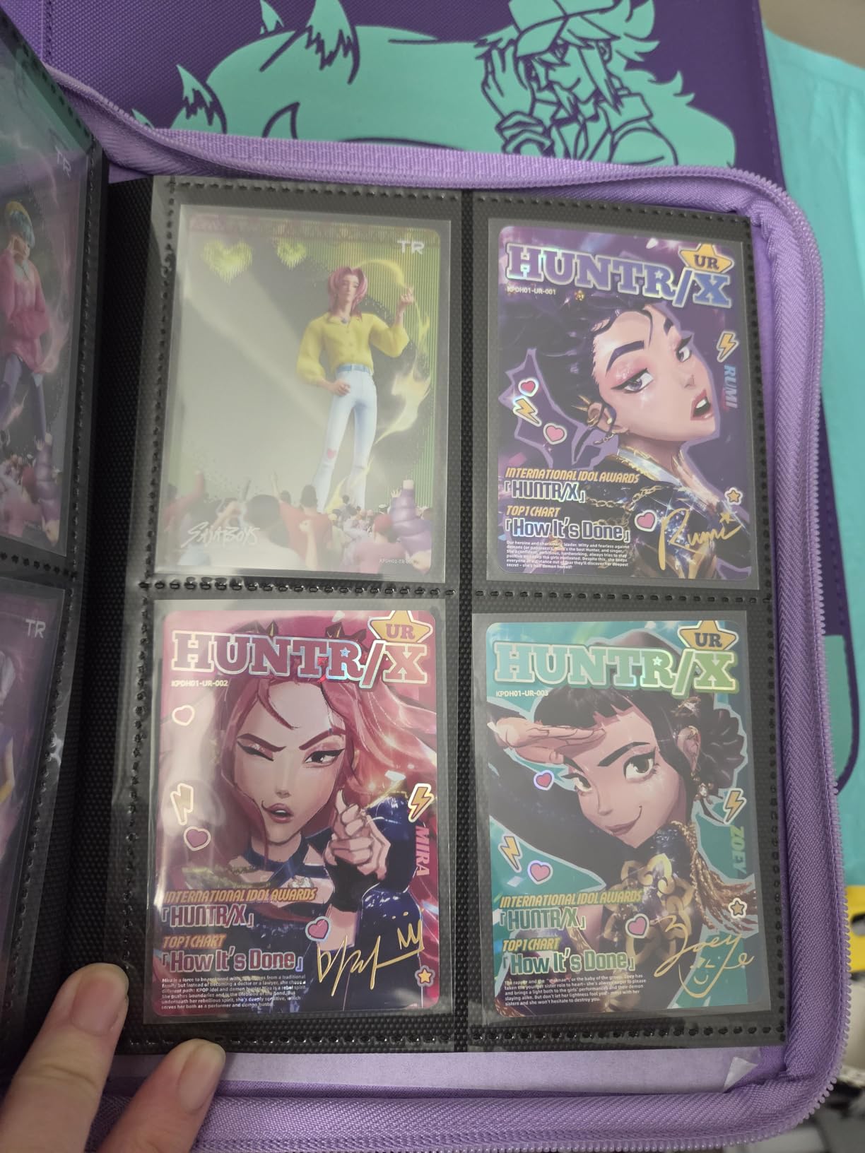 Vault X 4 Pocket Zip Trading Card Binder 160 Cards Exo-Tec (Black) | Holds 160 standard-size TCG cards in 20 side-loading 4-pocket pages. Padded, water-resistant Exo-Tec cover. customer photo 1