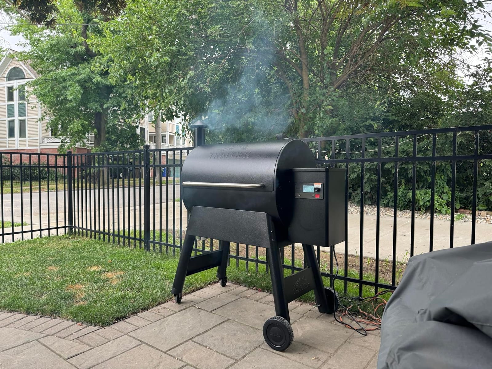 Traeger Pro 780 Wood Pellet Grill & Smoker, 780 Sq In, WiFi | 6-in-1 BBQ versatility, app-connected WiFIRE, digital temperature control - grill, smoke, bake & more customer photo 1