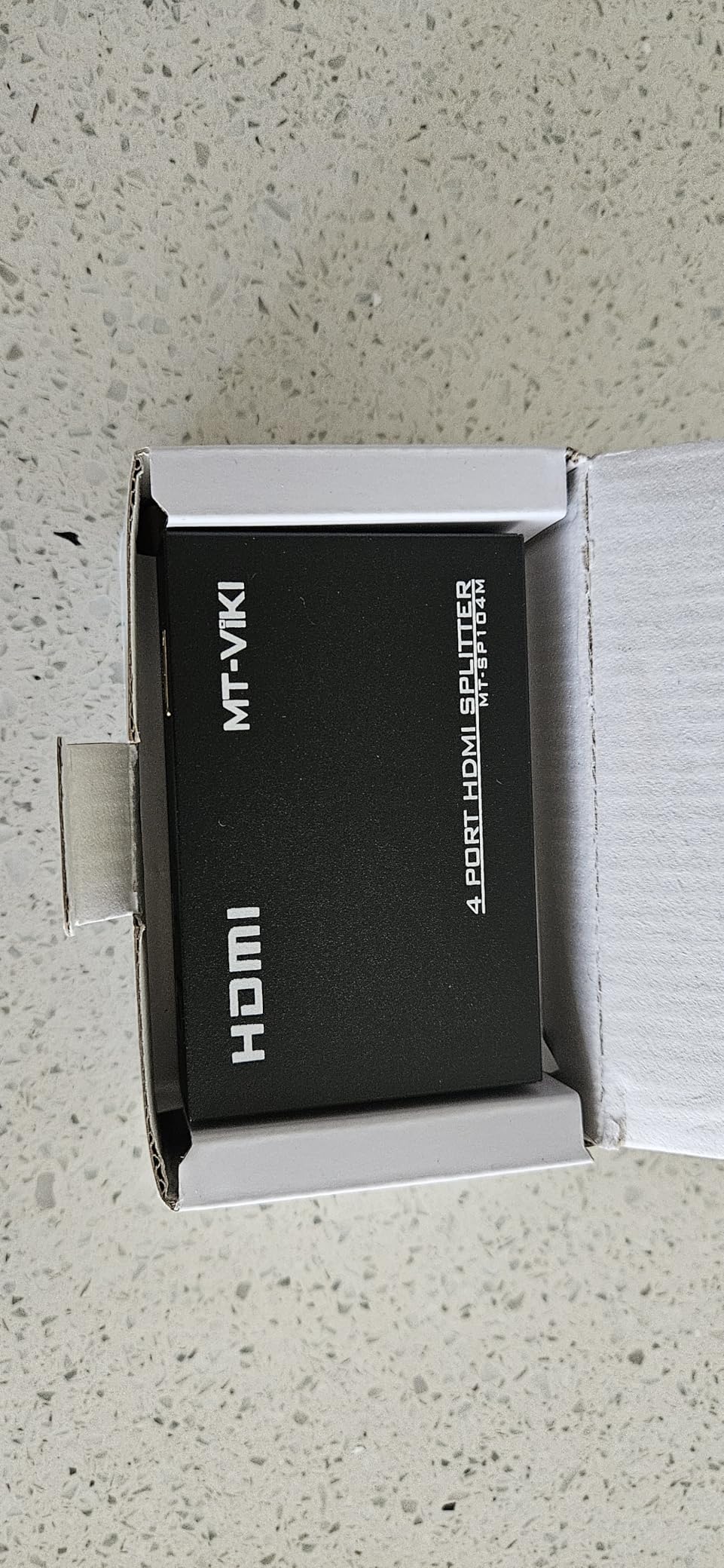 MT-ViKI HDMI Splitter 1 in 4 Out, 4K 30Hz Powered HDMI Distributor for 4 Monitors, Supports 3D & HDCP 1.4, Mirror Only, with Power Adapter customer photo 1