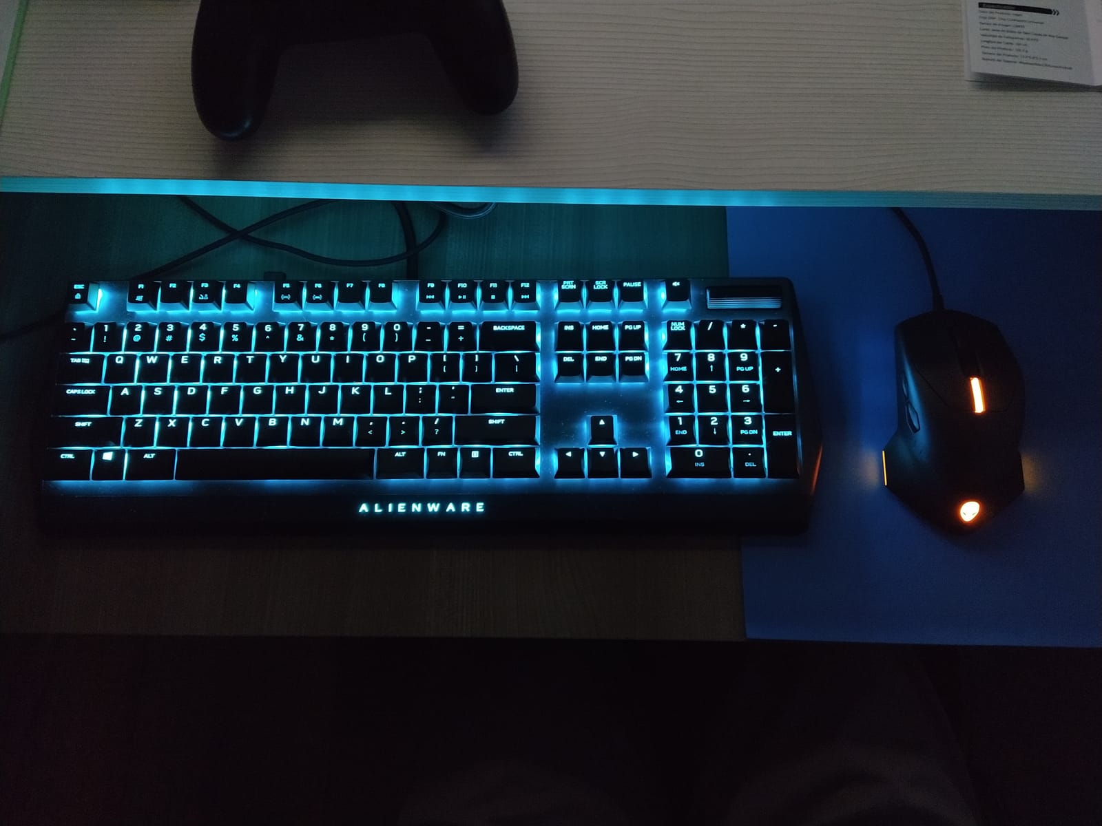 Alienware Low-Profile RGB Gaming Keyboard AW510K, AlienFX Per Key RGB LED, Cherry MX Low Profile Red Switches, USB Passthrough customer photo 1