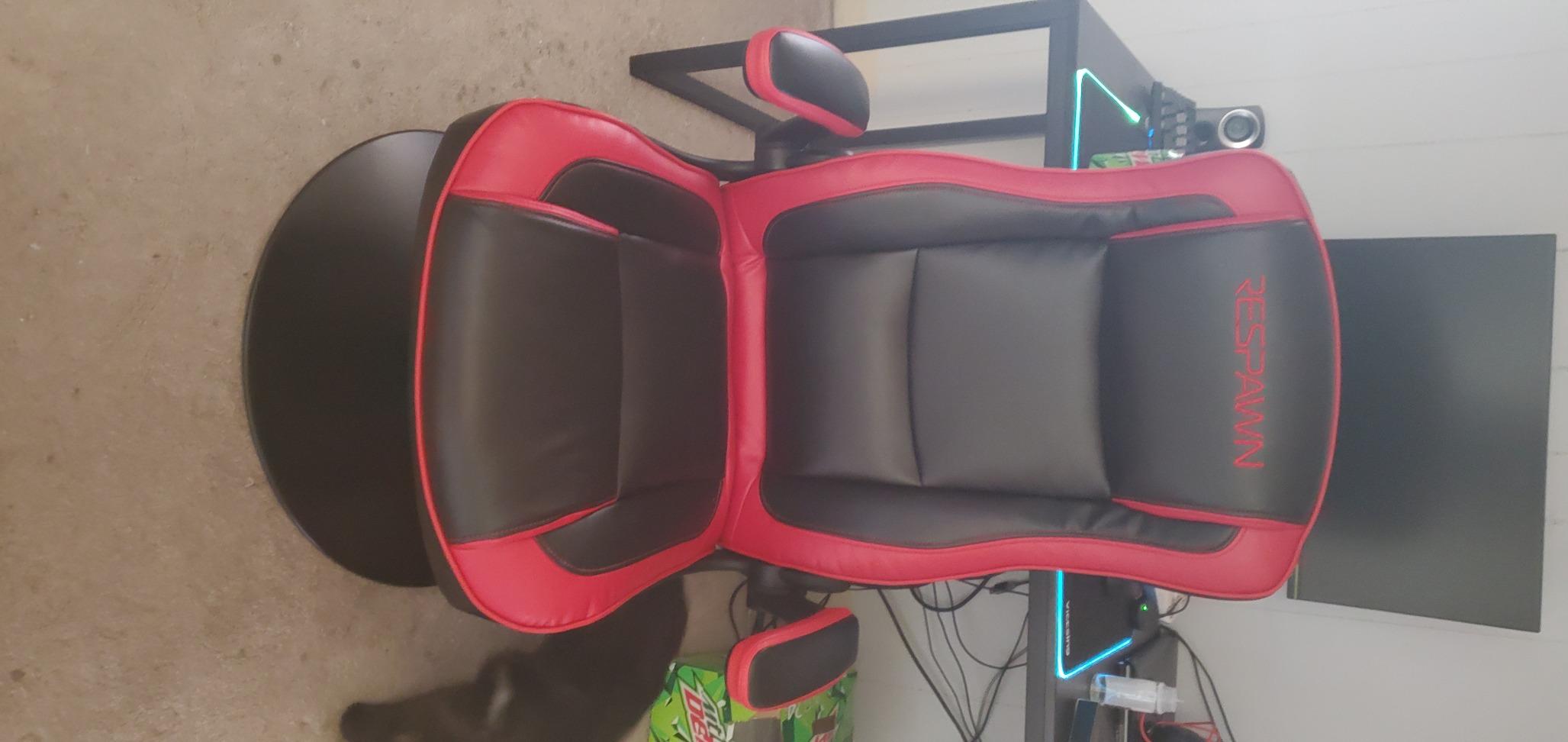 RESPAWN 800 Console Rocker Gaming Chair, Swivel Seat with Lumbar Support | 360 degree swivel rocker gaming chair with lumbar support, flip-up arms and stable base for console gaming or reading customer photo 2