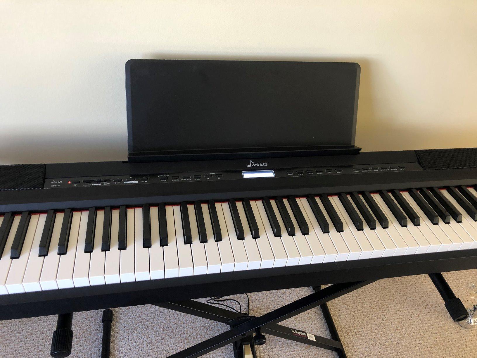 Donner DEP-20 Beginner Digital Piano 88 Key Full Size Weighted Keyboard, Portable Electric Piano with Sustain Pedal, Power Supply customer photo 2