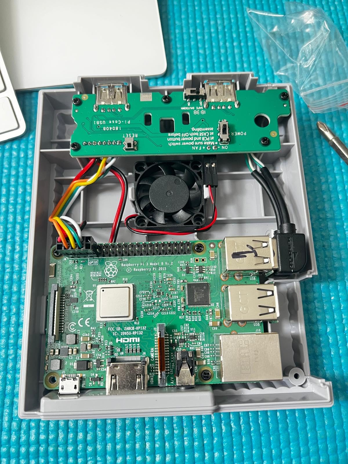 GeeekPi Retroflag Superpi Case with Safe Shutdown for Raspberry Pi 3 B+ (B Plus) 2, Pi Case with Fan and Heatsinks for Raspberry Pi 3B+ customer photo 2