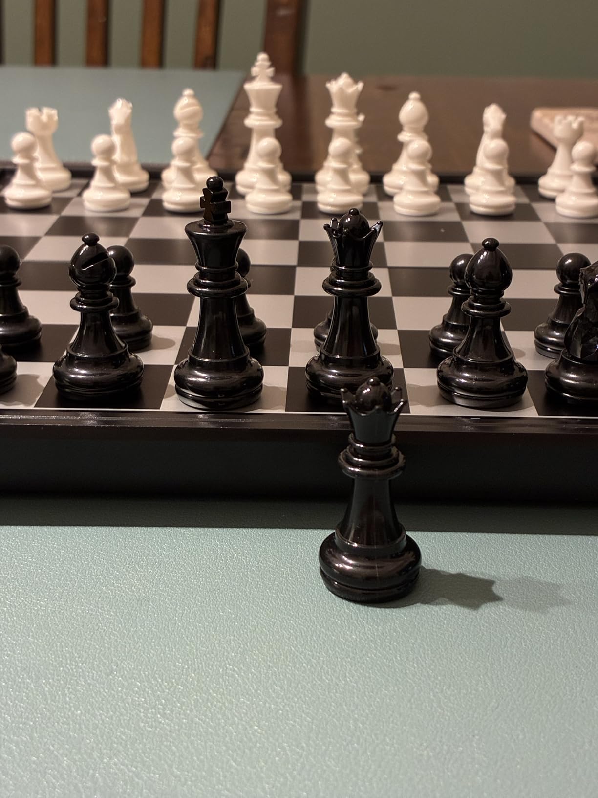 Chess Armory Magnetic 9.5 Inches Travel Chess Set - Folding Board with Storage Box & 2 Extra Queen customer photo 2