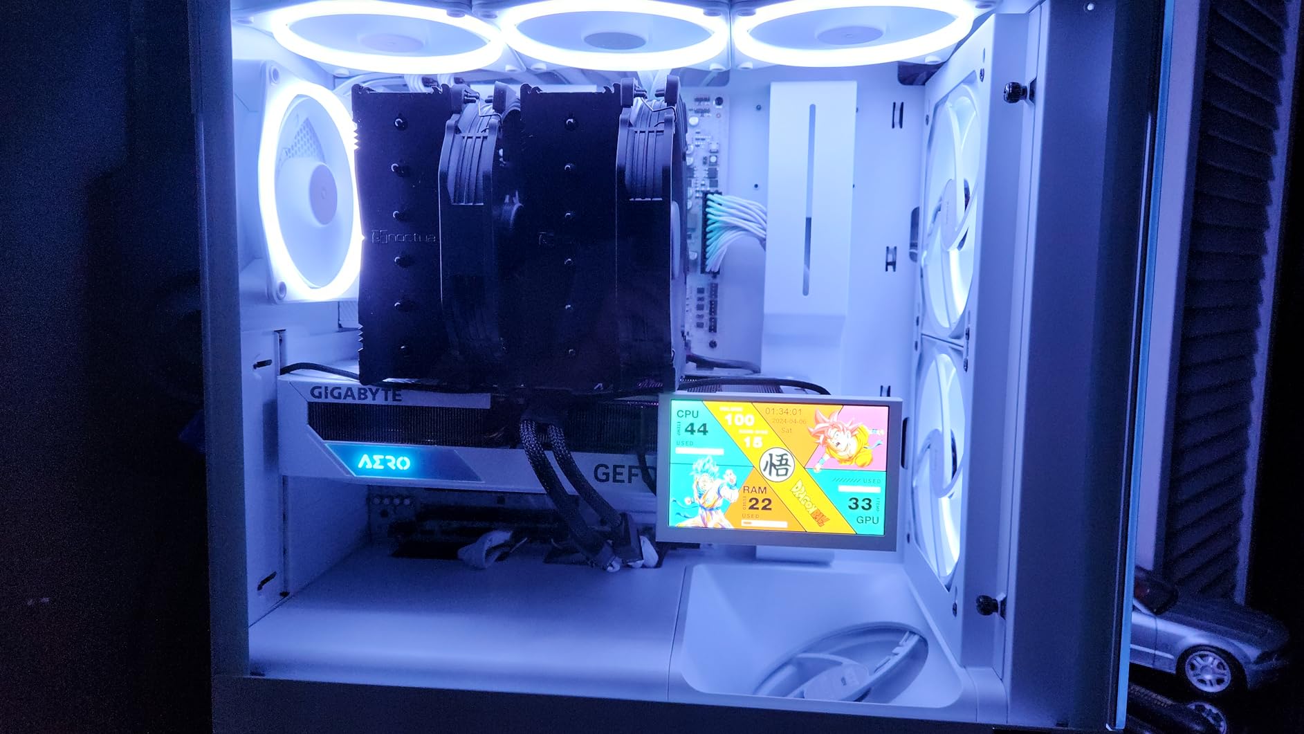 Noctua NH-D15 chromax.Black, Quiet High-Performance Dual Tower CPU Cooler | 168mm Height, Enthusiast-Grade Low-Noise Cooling, 6 Heatpipes, For Intel & AMD, Dual 140mm Fans, Rich Accessory Kit customer photo 2