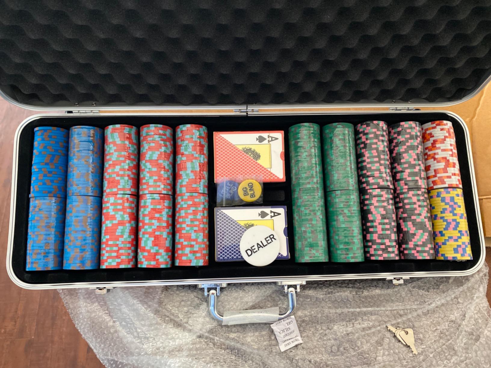 DA VINCI Unicorn All Clay Poker Chip Set with 500 Authentic Casino Weighted 9 gram Chips, Black ABS Case, 2 Decks of Plastic Playing Cards, Dealer Buttons and 2 Cut Cards customer photo 1
