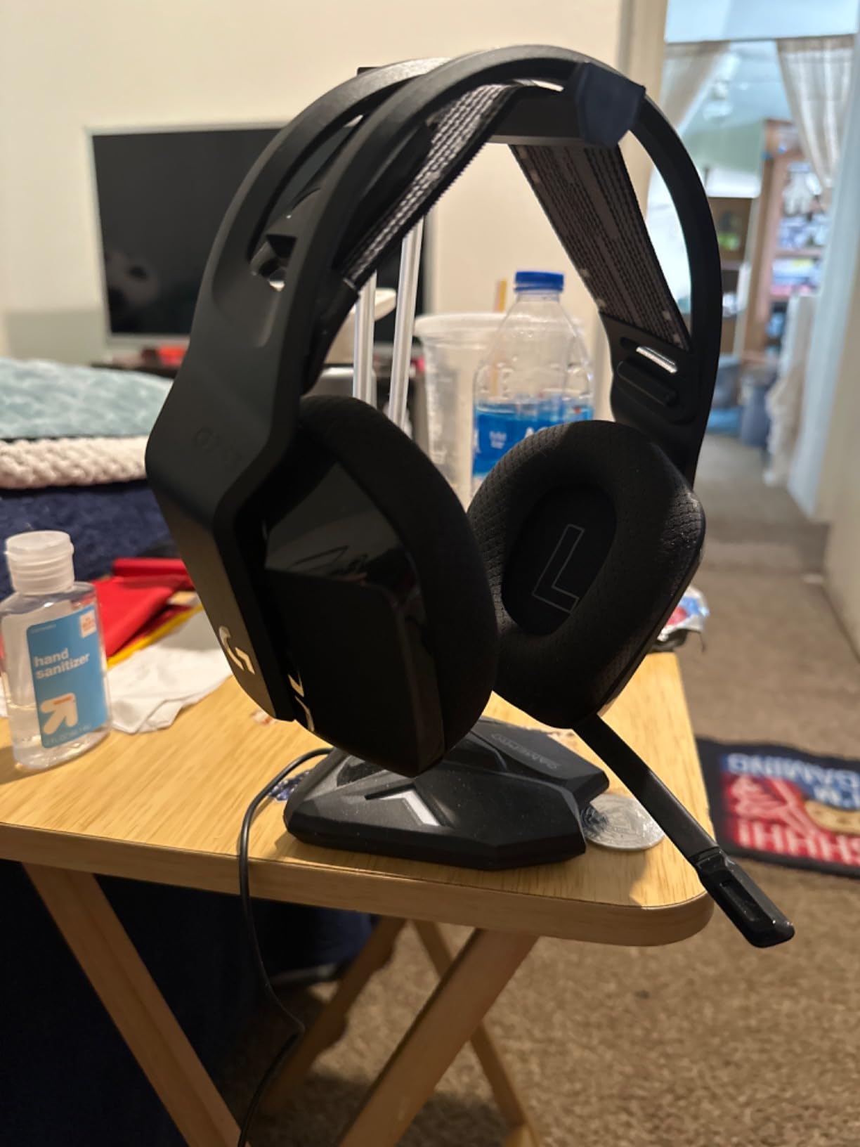 Logitech G733 Lightspeed Wireless Gaming Headset - White | Suspension headband, LIGHTSYNC RGB, Blue VO!CE mic technology, PRO-G audio drivers customer photo 2