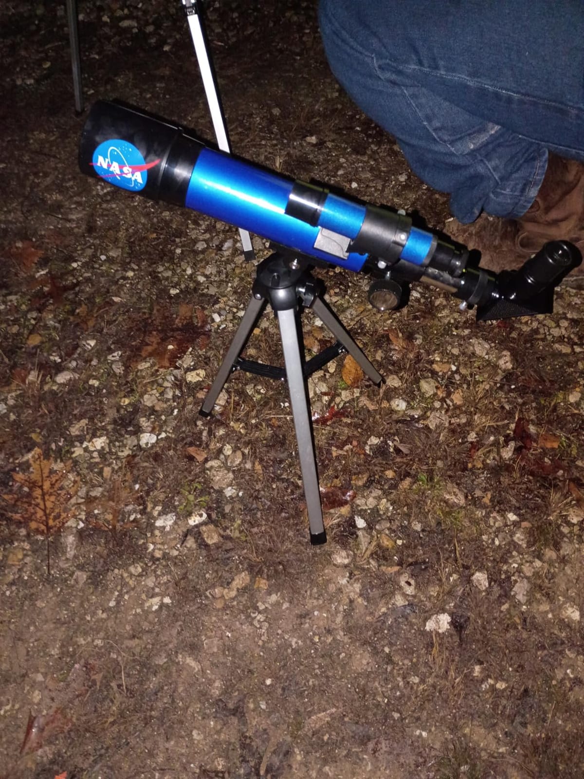 NASA Lunar Telescope for Kids - 90x Magnification, Includes Two Eyepieces, Tabletop Tripod, and Finder Scope- Kids Telescope for Astronomy Beginners, Space Toys, NASA Gifts (Amazon Exclusive) customer photo 1