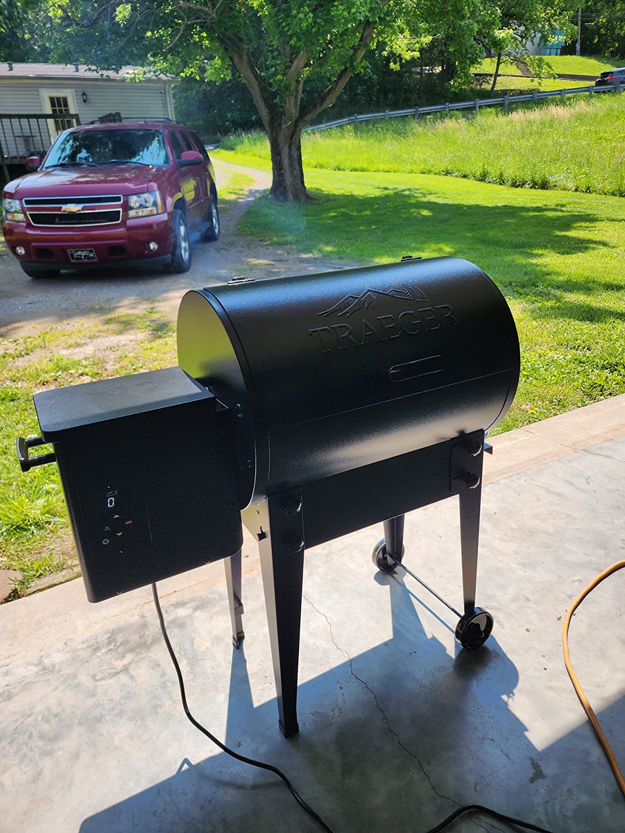 Traeger Tailgater Portable Wood Pellet Grill & Smoker, 300 Sq In | Foldable legs, 6-in-1 versatility, 300 sq in - wood-fired flavor for tailgating, camping & outdoor BBQ customer photo 2