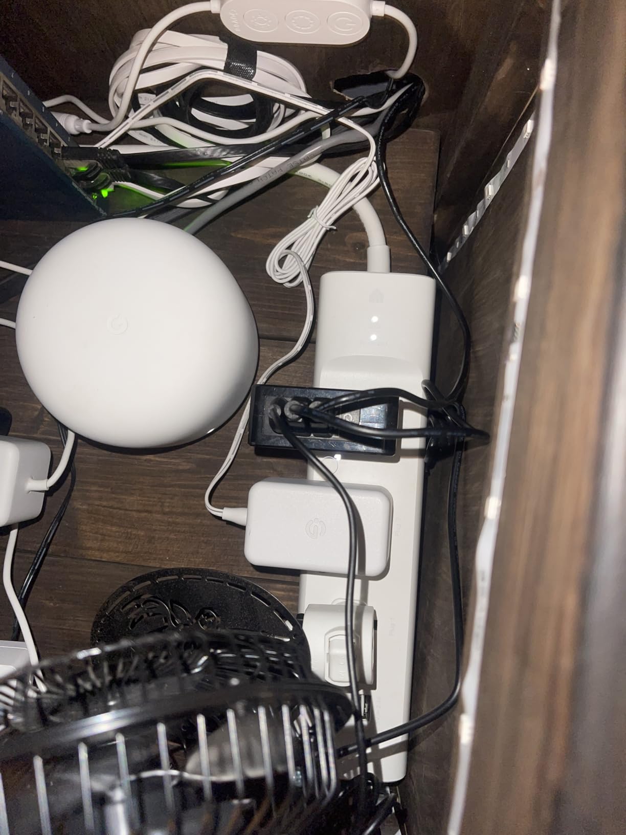 Kasa Smart Plug Power Strip KP303, Surge Protector with 3 Individually Controlled Smart Outlets and 2 USB Ports, Works with Alexa & Google Home, No Hub Required, White customer photo 1