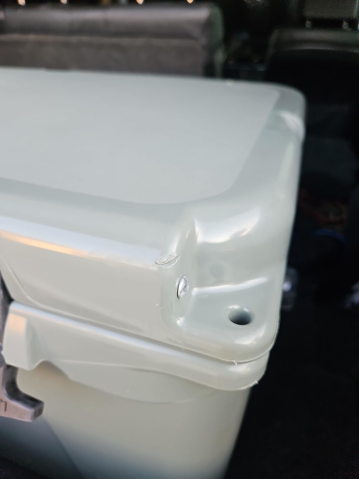 YETI Tundra 65 Cooler | Rotomolded Portable Cooler Box, Fits 54 Cans or 16.8 kg Ice, PermaFrost Insulation, Tough Ice Cooler for Camping or Fishing customer photo 2