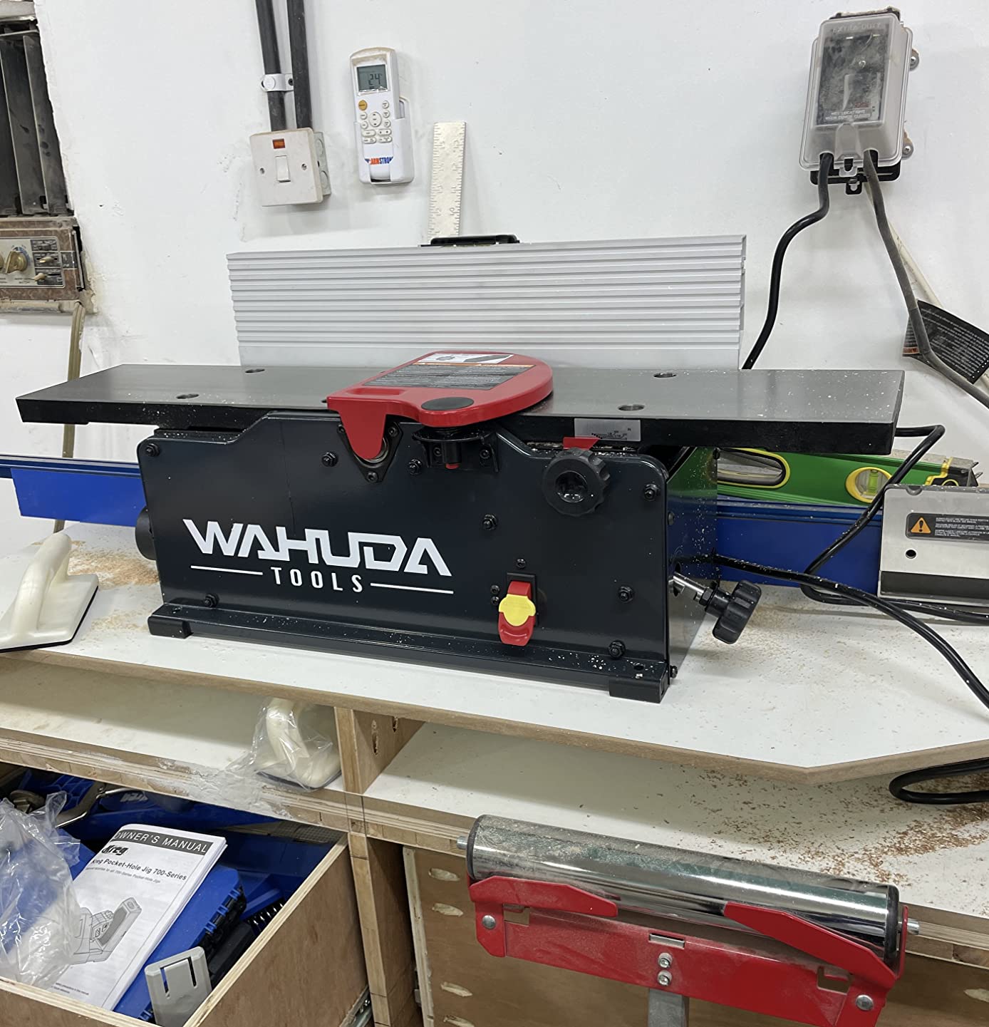 Wahuda Tools Jointer - 8-inch Benchtop Wood Jointer, Spiral Cutterhead Portable Jointer, Cast Iron Tables w/Pull Out Extensions, 4-Sided Carbide Tips & 10amp Motor, Woodworking Tools (50180CC-WHD) customer photo 1