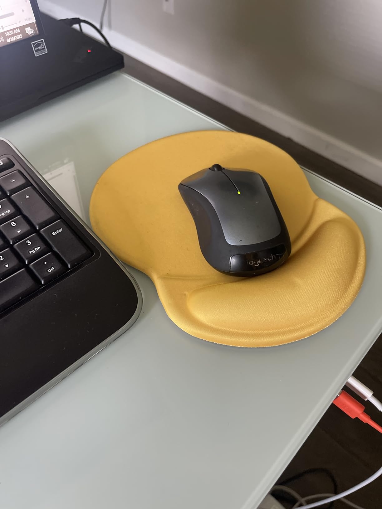 ITNRSIIET Ergonomic Mouse Pad with Gel Wrist Rest Support Gaming Small Wrist Rest Smooth Surface Non-Slip PU Base Comfortable Office Supplies Pain Relief, 8.7 x 7.2 inches, Black customer photo 2