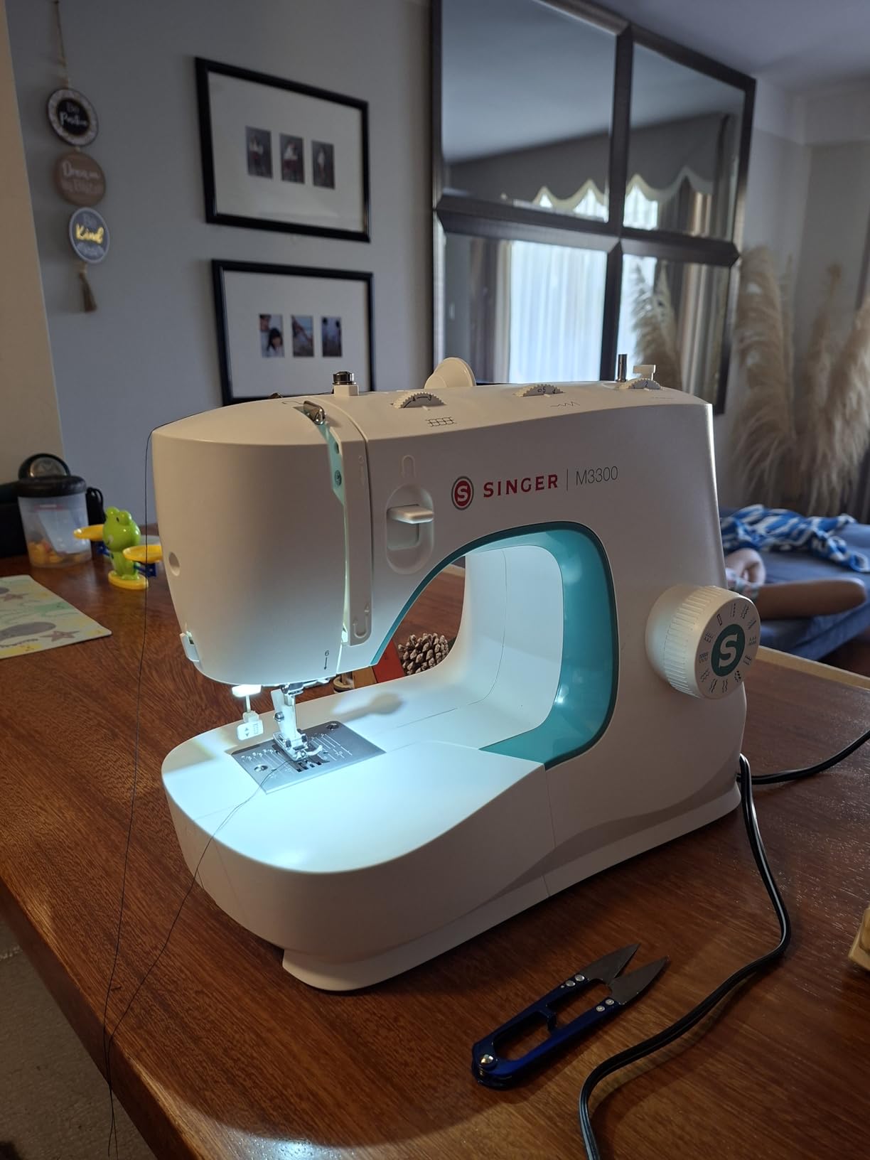 SINGER M3330 Navy Blue Sewing Machine with Accessories, beginner-friendly | 23 stitches deliver 97 applications, 1-step buttonhole, free arm, decorative stitches, for crafts, garments, home decor customer photo 2