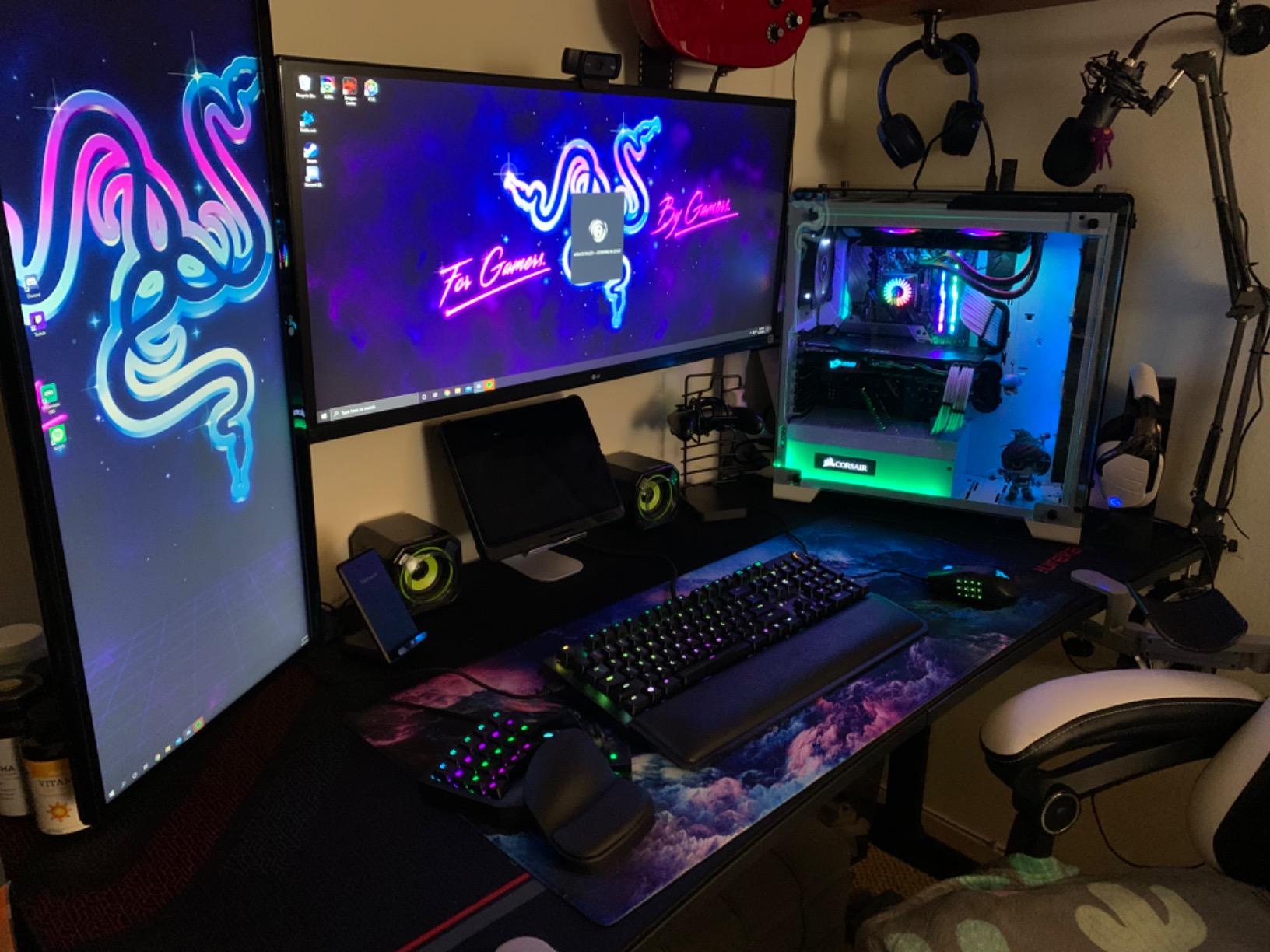 EUREKA ERGONOMIC Gaming Desk, 60 Inch Computer Desk with Full Mouse Pad | Carbon fiber-textured top, steel frame, built-in cable management customer photo 2