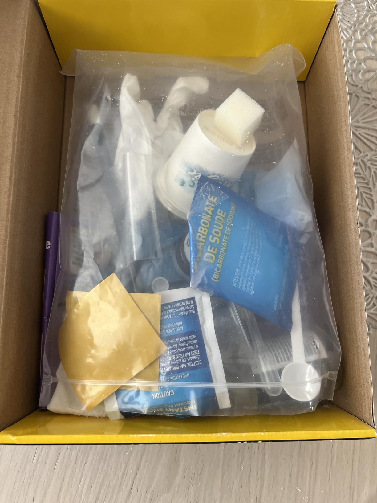 NATIONAL GEOGRAPHIC Science Magic Kit - Science Kit for Kids with 100+ Unique Experiments and Magic Tricks, Chemistry Set and STEM Project customer photo 1