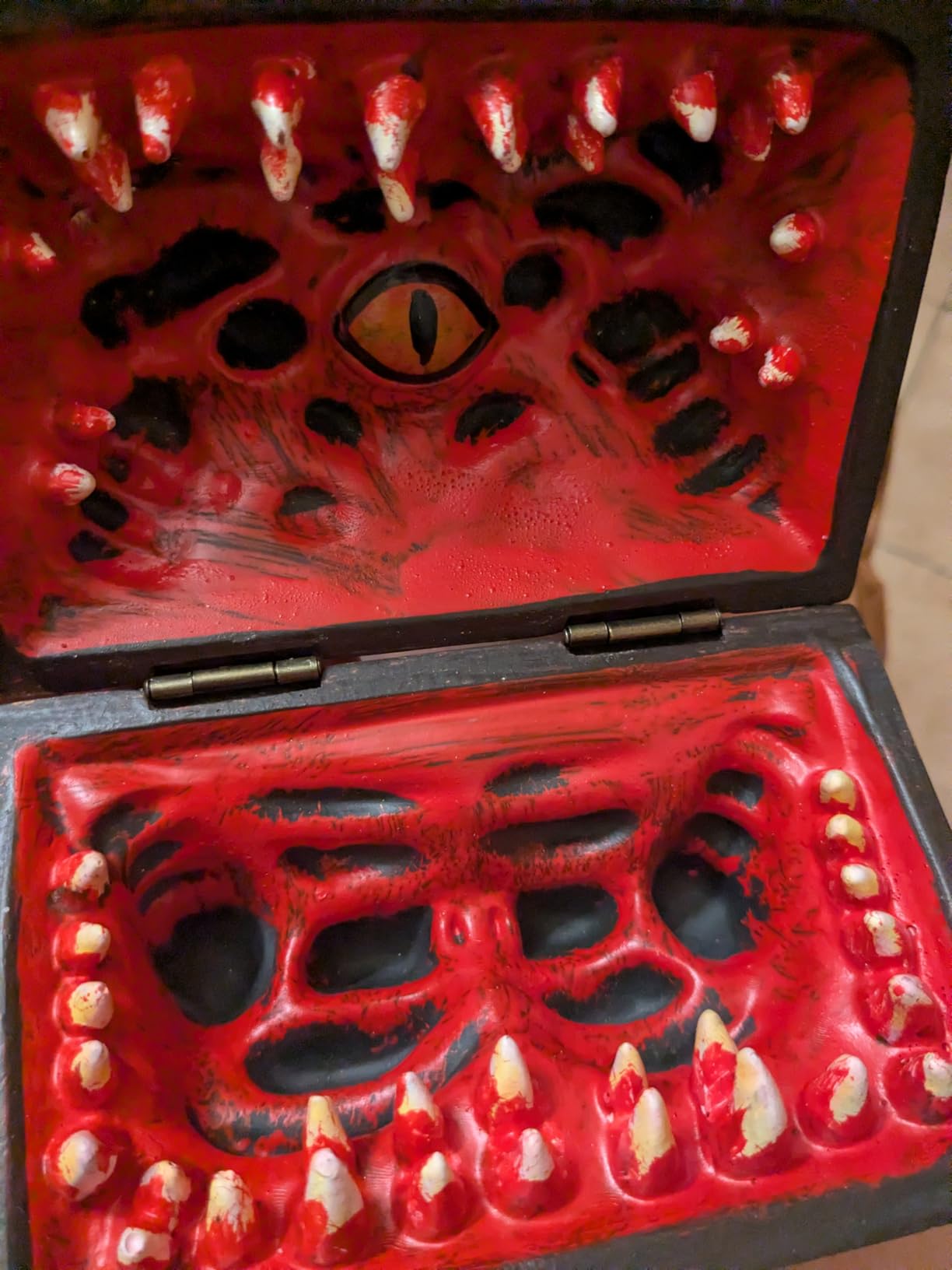 Galdor's Guild Mimic Dice Chest Storage Box | Holds 4 Polyhedral Sets (Reg) customer photo 1