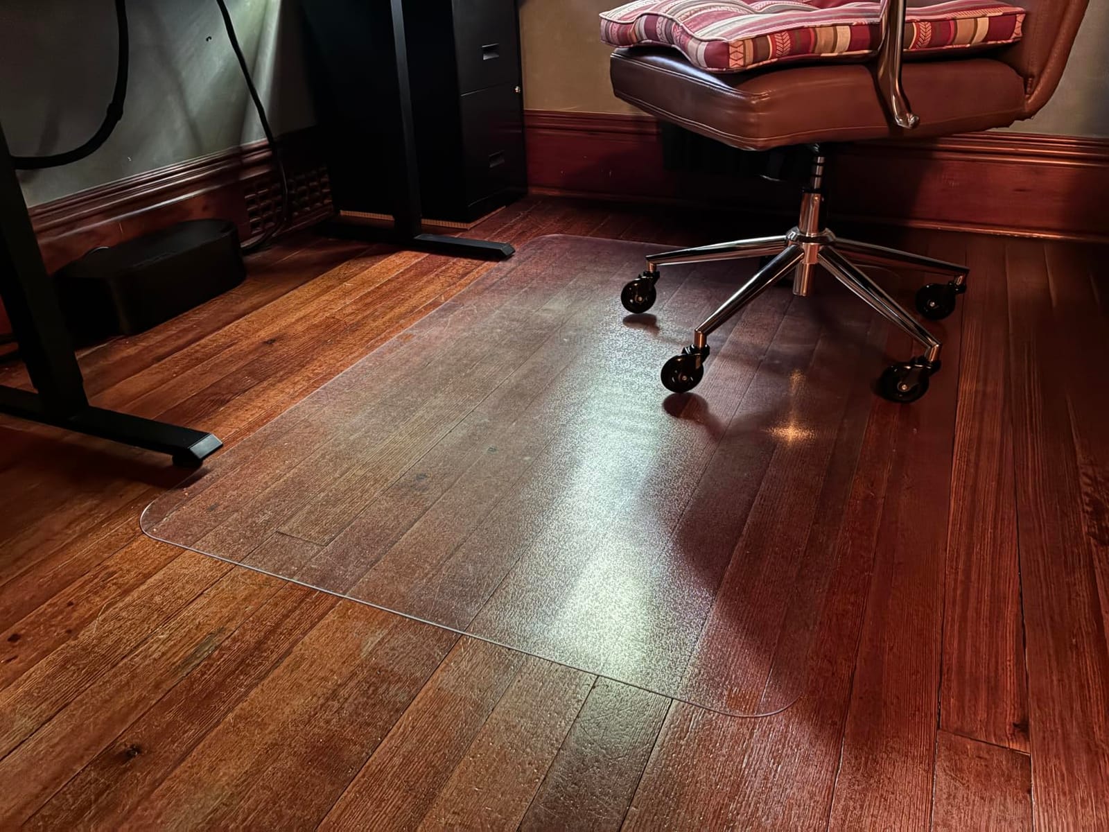 Kuyal Clear Chair mat for Hardwood Floor, 36 x 48 inches | Transparent Floor Mats Wood/Tile Protection Mat for Office & Home customer photo 2