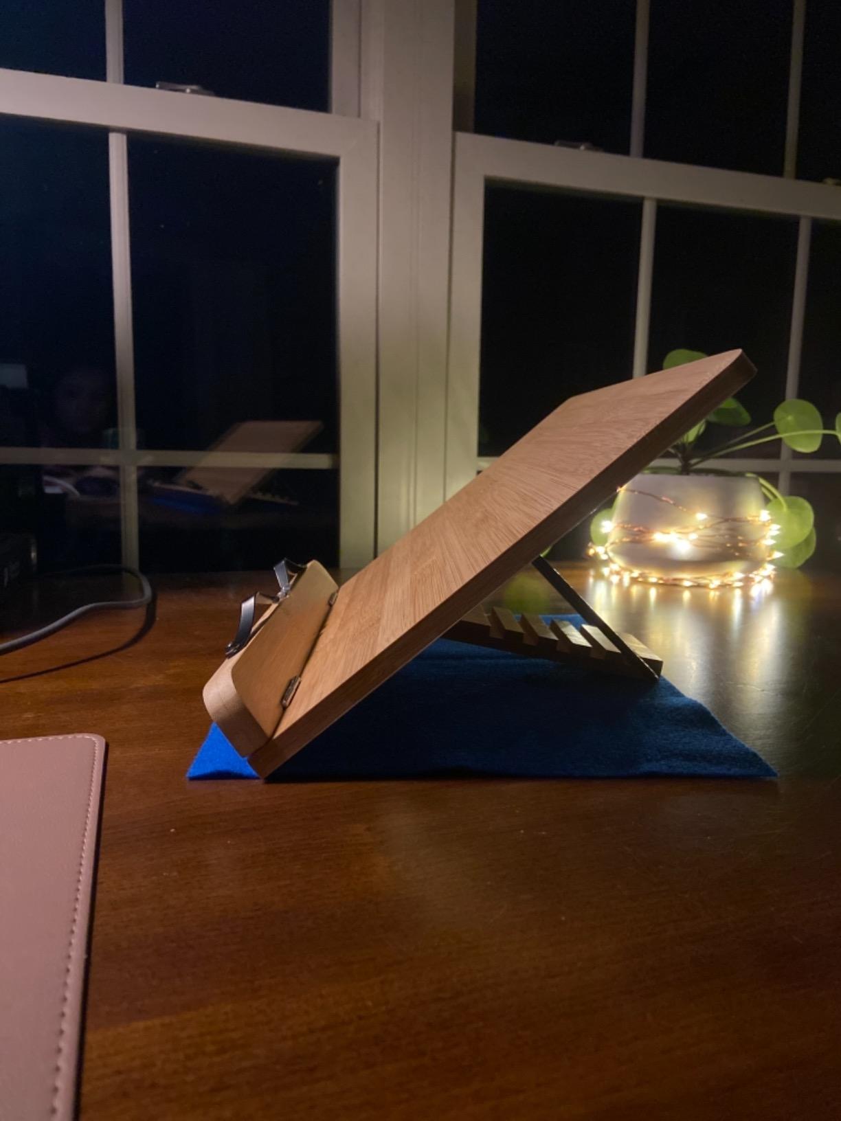 wishacc Book Stand XL-Large Size 15.4