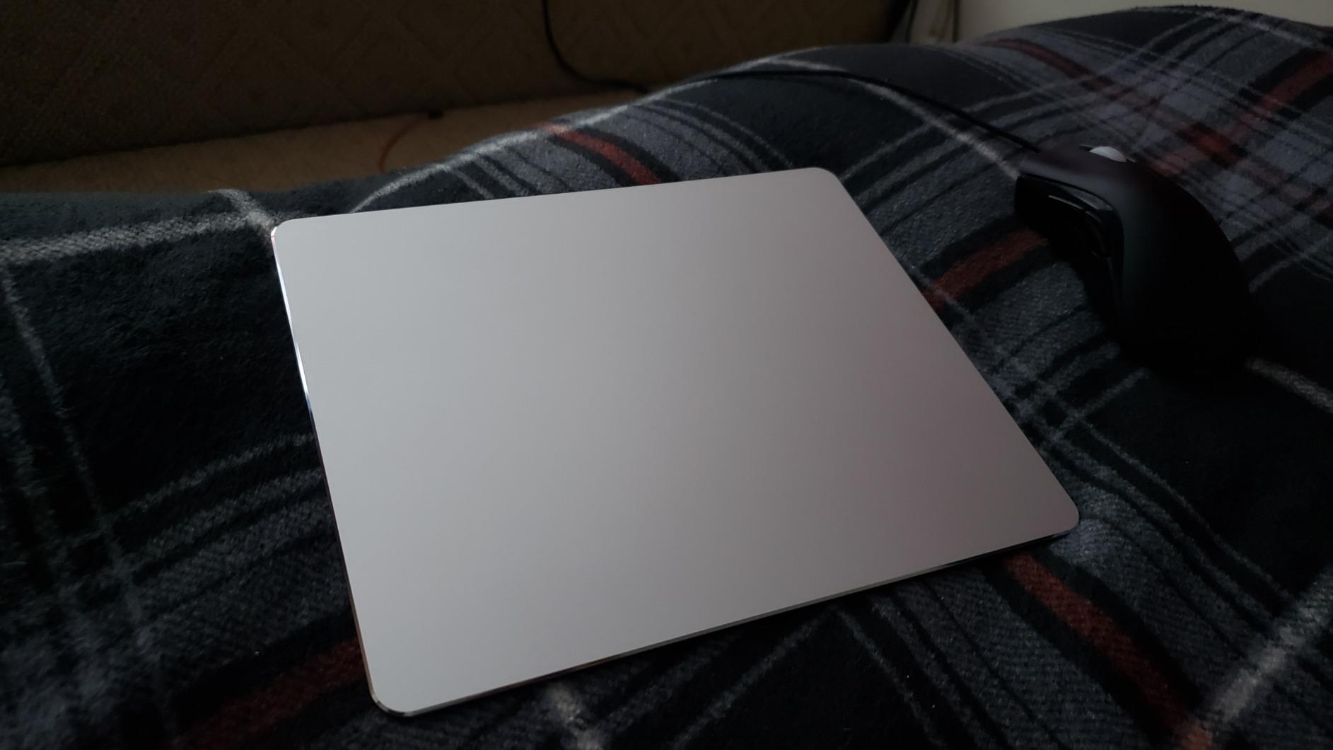 Vaydeer Hard Metal Aluminum Mouse Pad Clear Modern Smooth Magic Ultra Thin Double Side Design Mouse Mat Waterproof Fast and Accurate Control Compatible for Gaming and Office, Black, 9.05X7.08 Inch customer photo 1