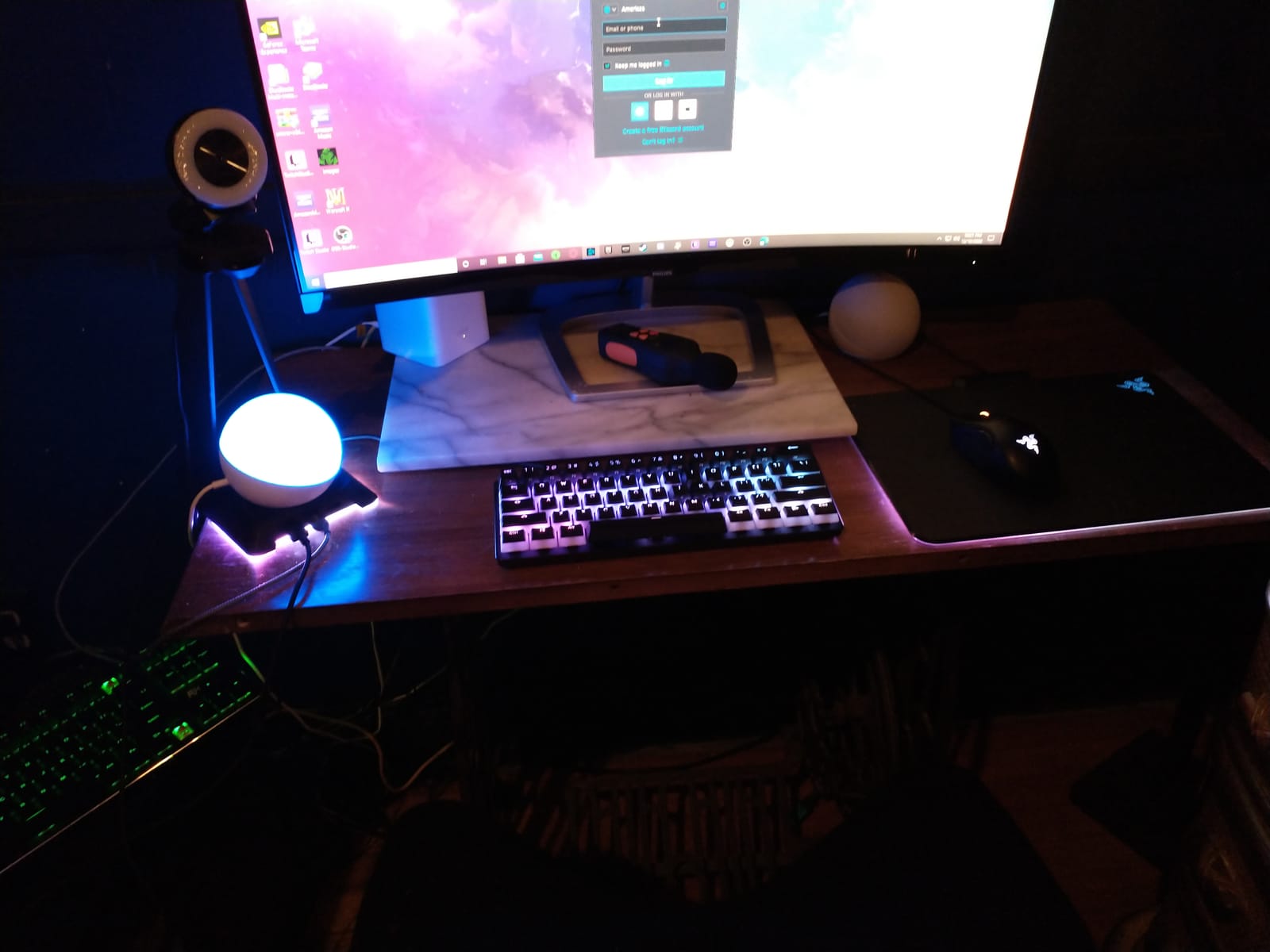 Razer Huntsman Mini 60% Gaming Keyboard: Clicky Optical Switches, Aluminum Top Frame, Chroma RGB, PBT Keycaps, Onboard Memory, Snap Tap customer photo 2