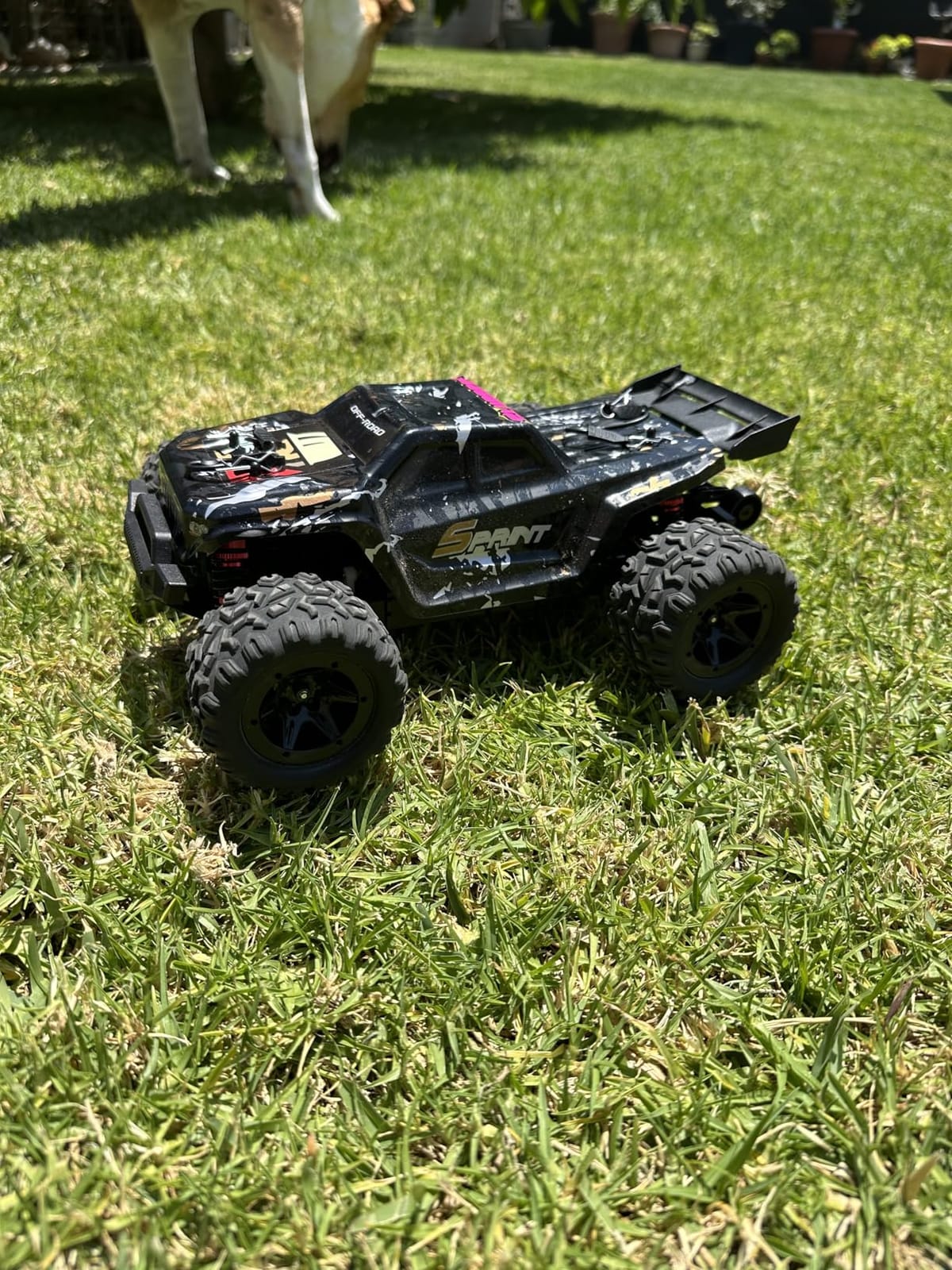 DEERC 9206E DIY Extra Shell 1:10 Scale Large RC Cars, 48+ KM/H Hobby Grade High Speed Remote Control Car for Adults Boys, All Terrain 4WD 2.4GHz Off Road Monster RC Truck with 2 Battery for 40+ Min Play customer photo 1