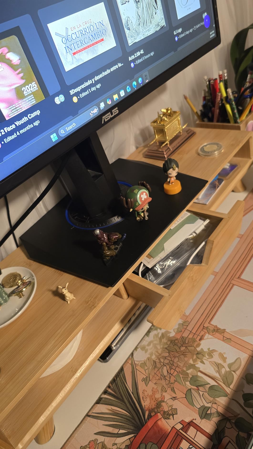 Homerays Bamboo Monitor Stand Riser, No Assembly Required Exquisite Monitor Stand with Drawer Ergonomic Height Wood Monitor Stand customer photo 1