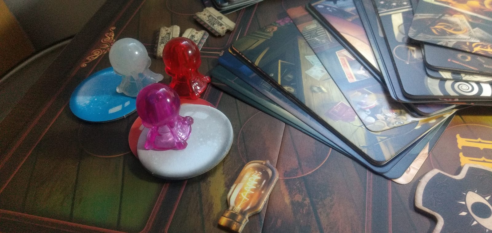 Asmodee Mysterium Park Board Game - Uncover Dark Secrets in a Charming Carnival Setting, Cooperative Mystery for Kids & Adults, Ages 10+, 2-7 Players, 28 Minute Playtime customer photo 1